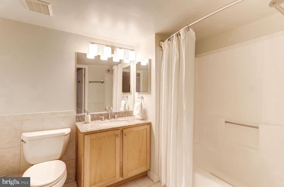 EASTVIEW AT BALLSTON METRO - Residential Lease