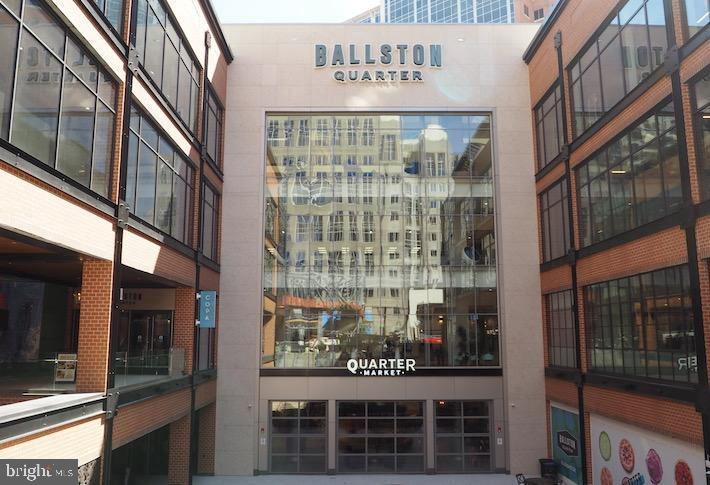 EASTVIEW AT BALLSTON METRO - Residential Lease