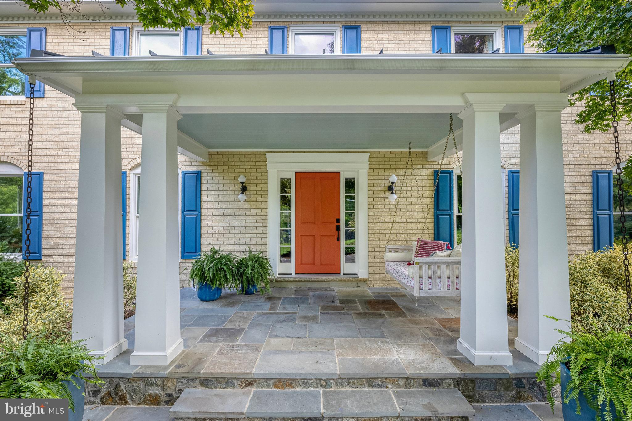 1107 SAVILE LANE