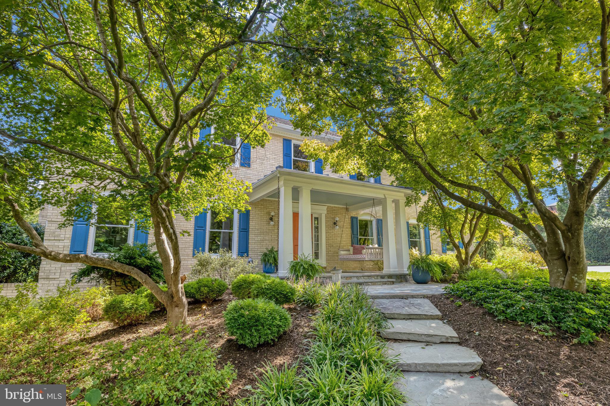1107 SAVILE LANE
