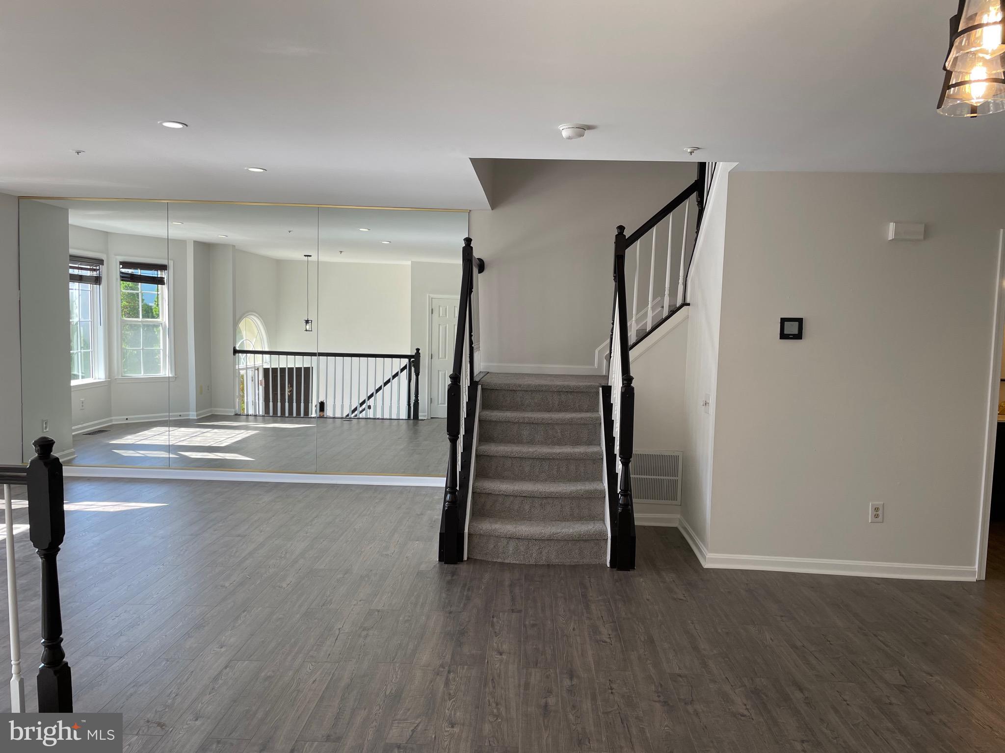 SEVEN OAKS - Residential Lease