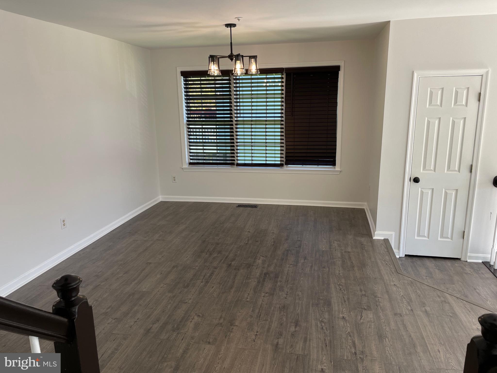 SEVEN OAKS - Residential Lease