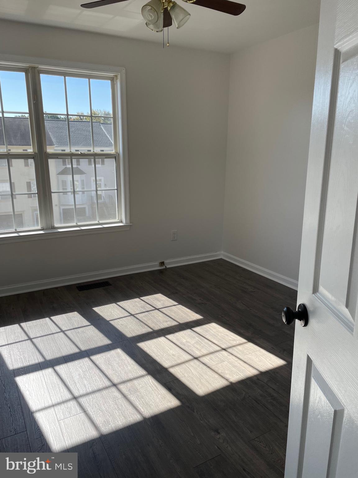 SEVEN OAKS - Residential Lease