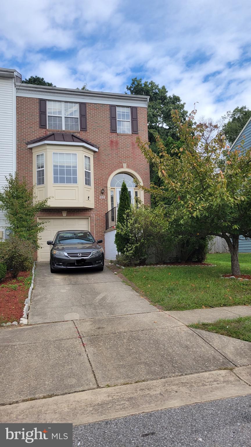 SEVEN OAKS - Residential Lease