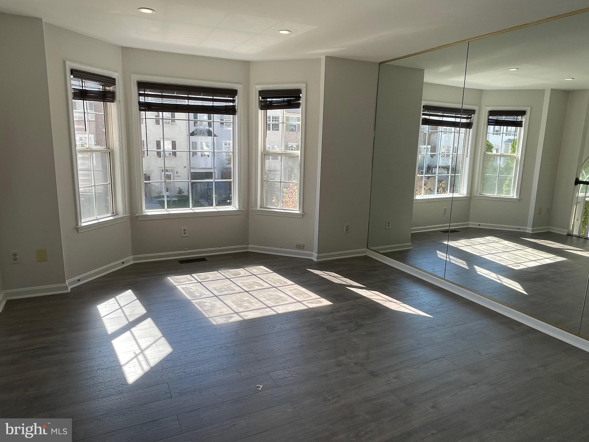 SEVEN OAKS - Residential Lease