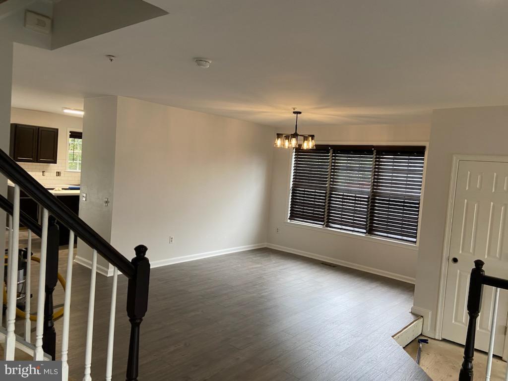 SEVEN OAKS - Residential Lease