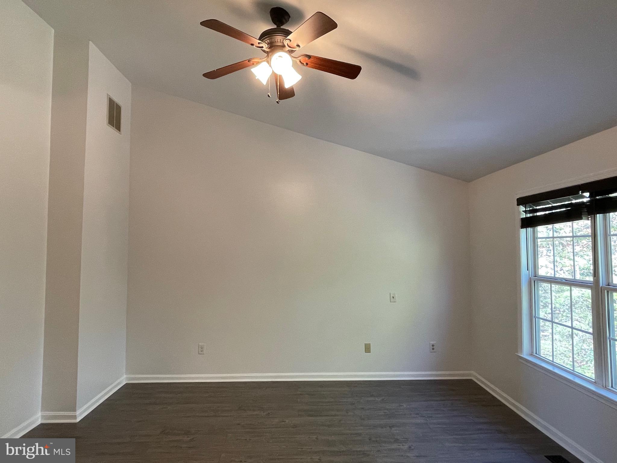 SEVEN OAKS - Residential Lease