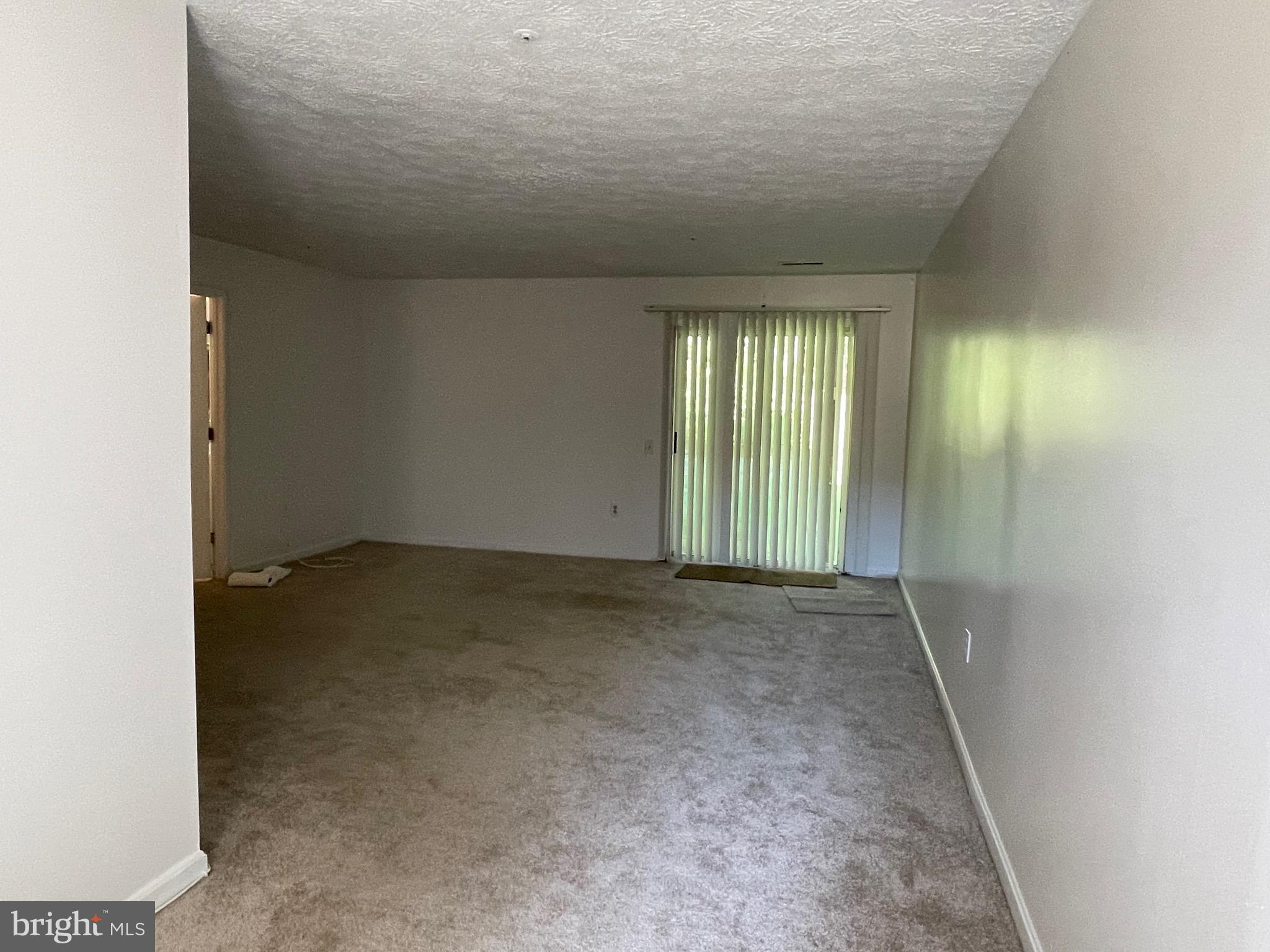 SEVEN OAKS - Residential Lease