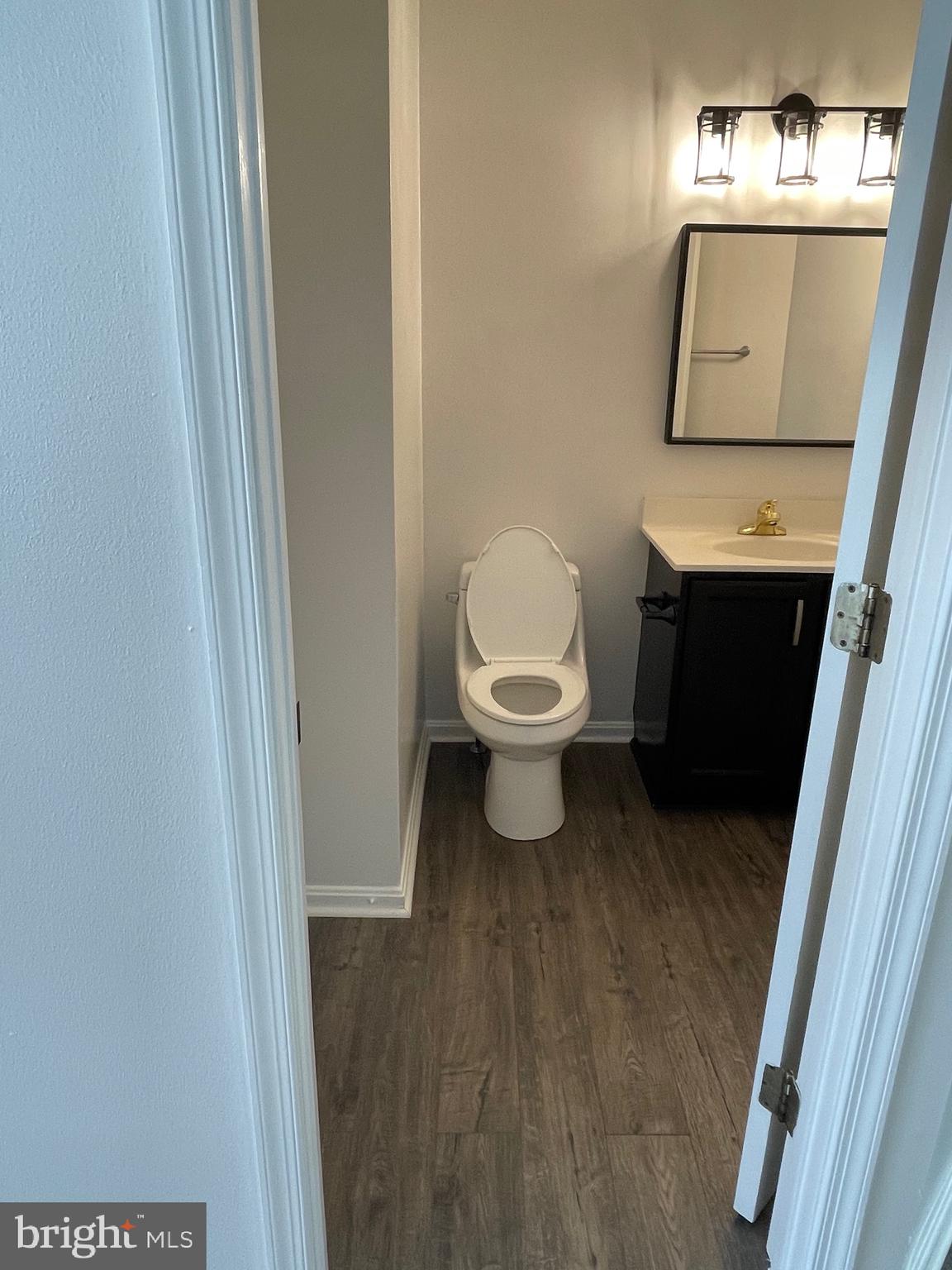 SEVEN OAKS - Residential Lease