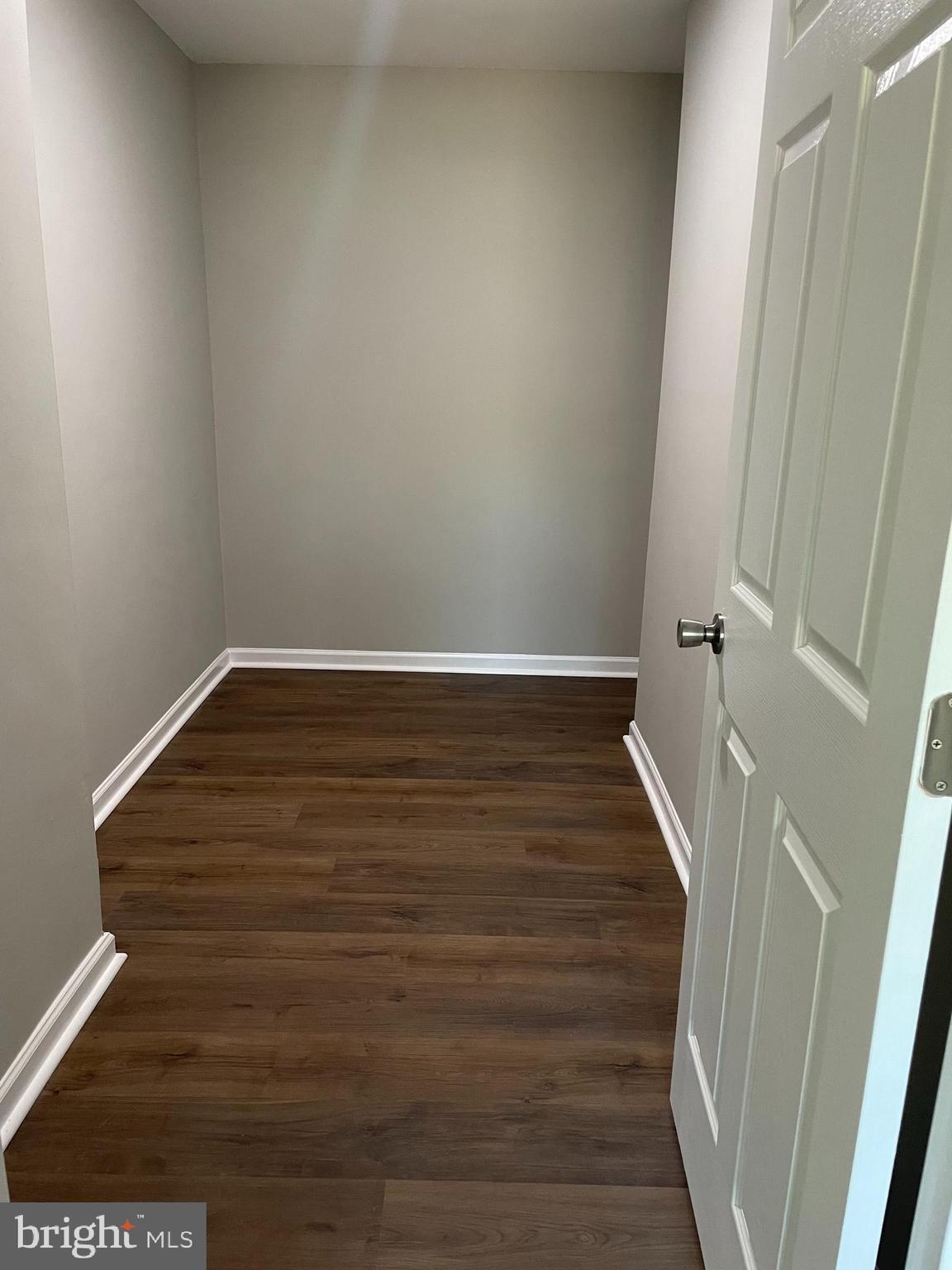 KING KENNEDY ESTATES - Residential Lease