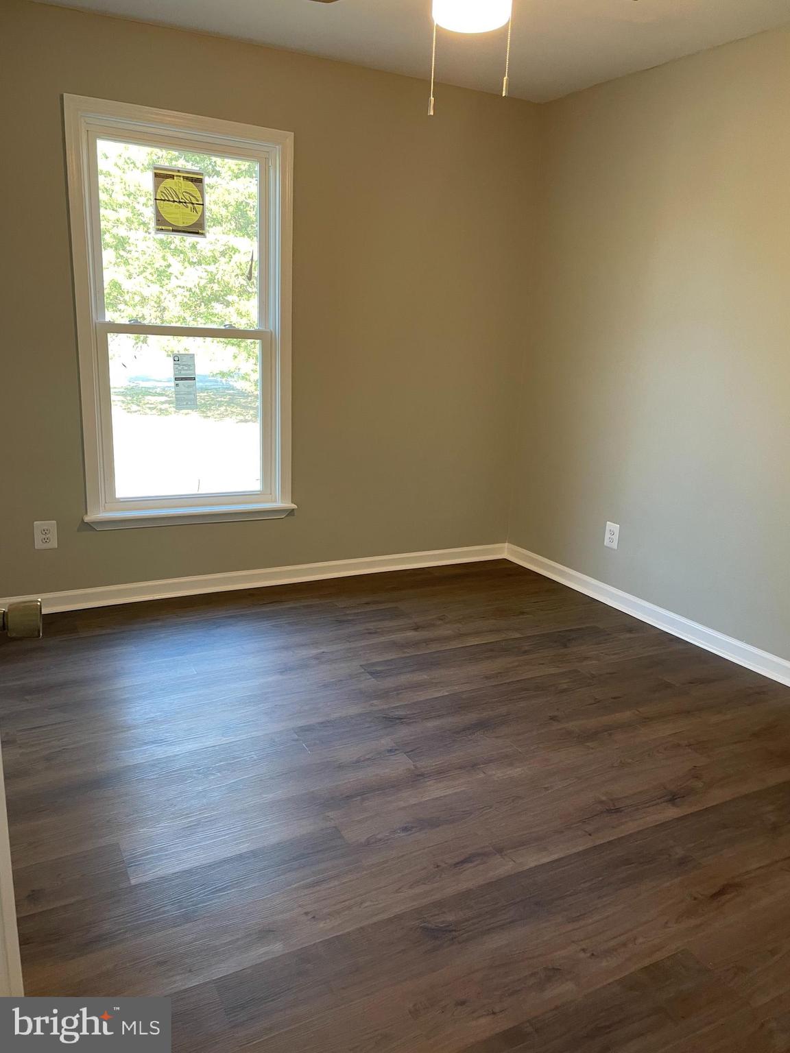 KING KENNEDY ESTATES - Residential Lease