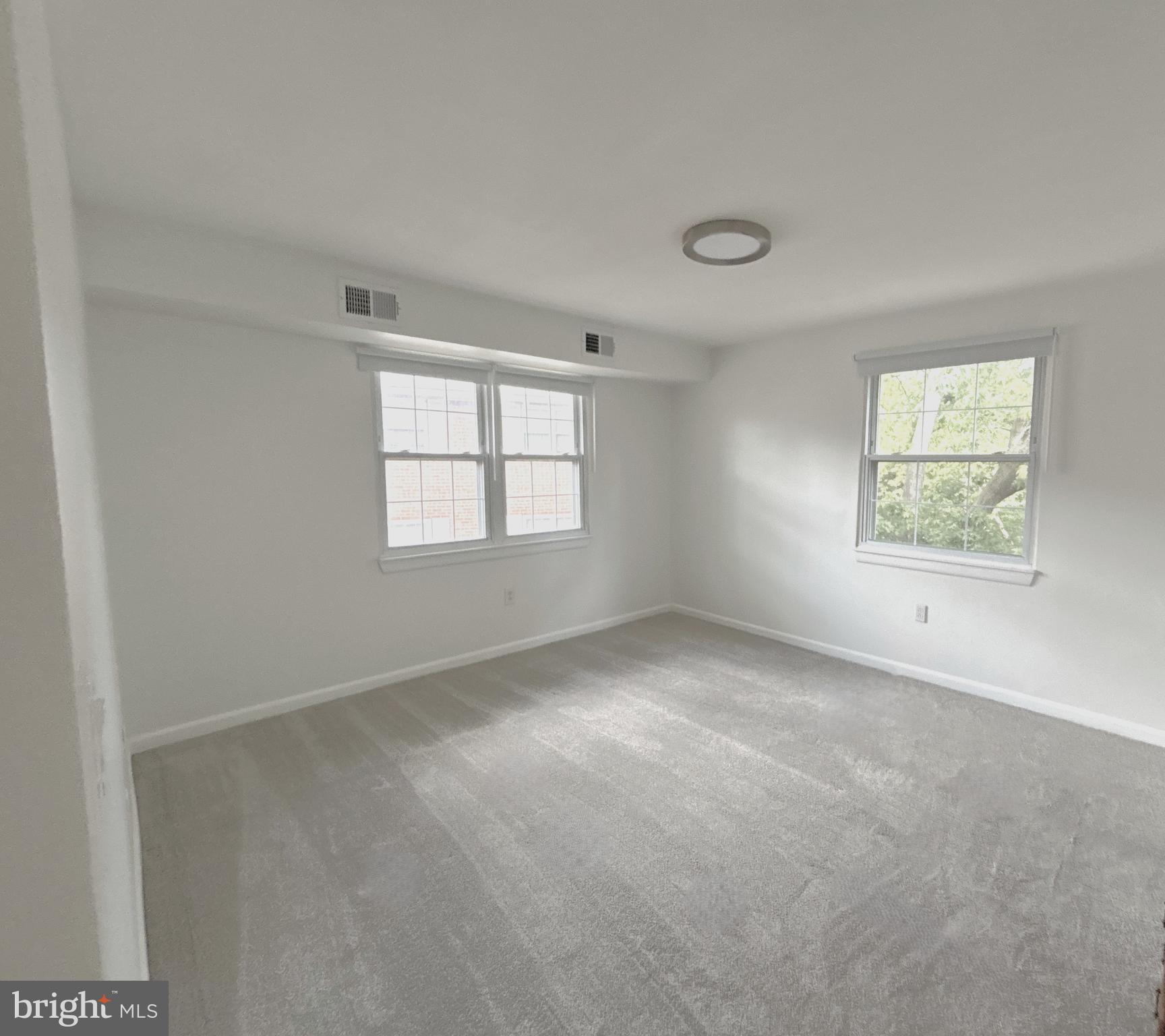 WOODSTREAM - Residential Lease