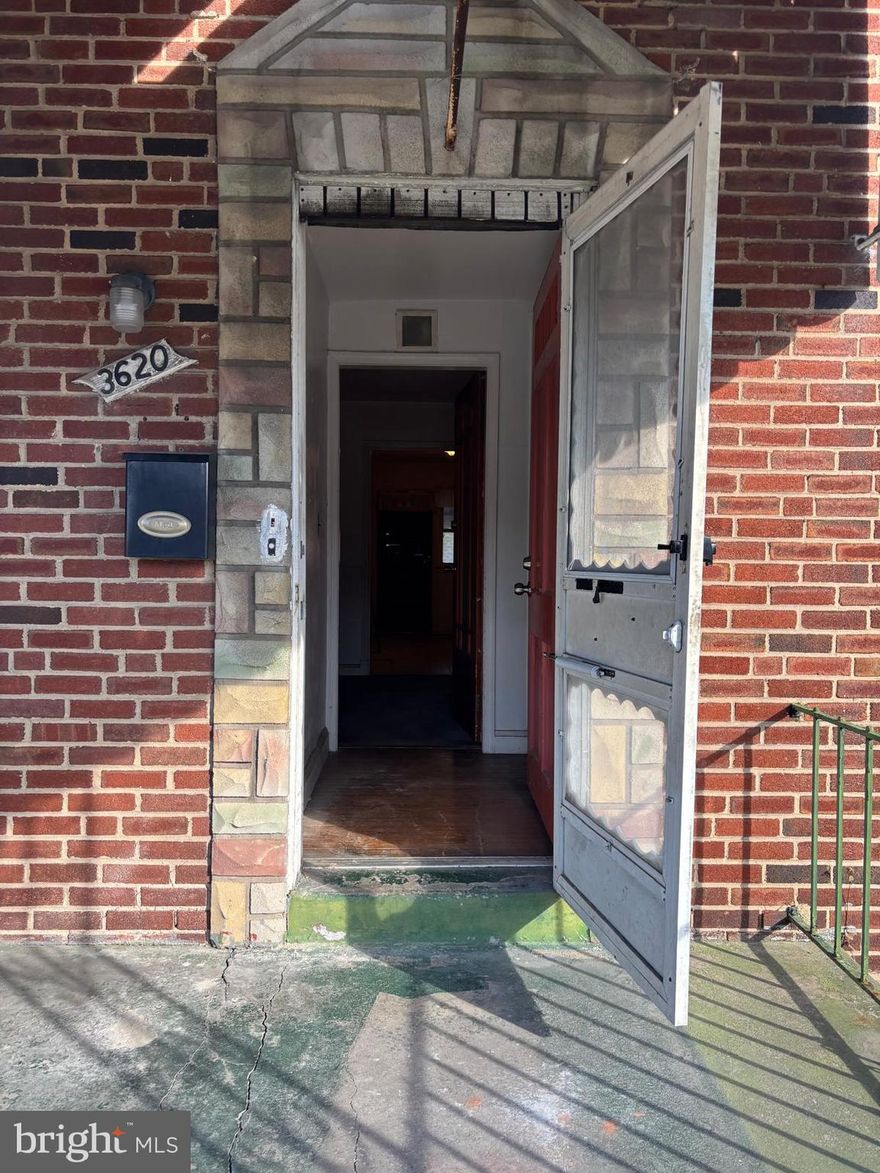 Reasonably priced  3 bedrooms end unit rowhouse with 2 kitchens and 2 full bathrooms in Baltimore City. Could be used as a multifamily unit! Property is selling "AS IS" seller makes no concessions and no repairs. Ideal purchase for an investor seeking to expand his/her portfolio and/or a hands-on first-time home buyer.