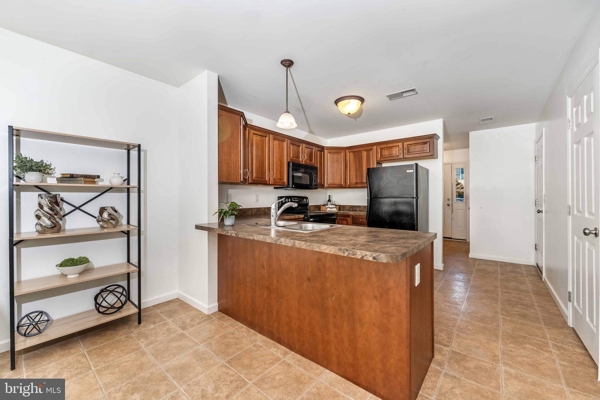 WINDING OAKS - Residential