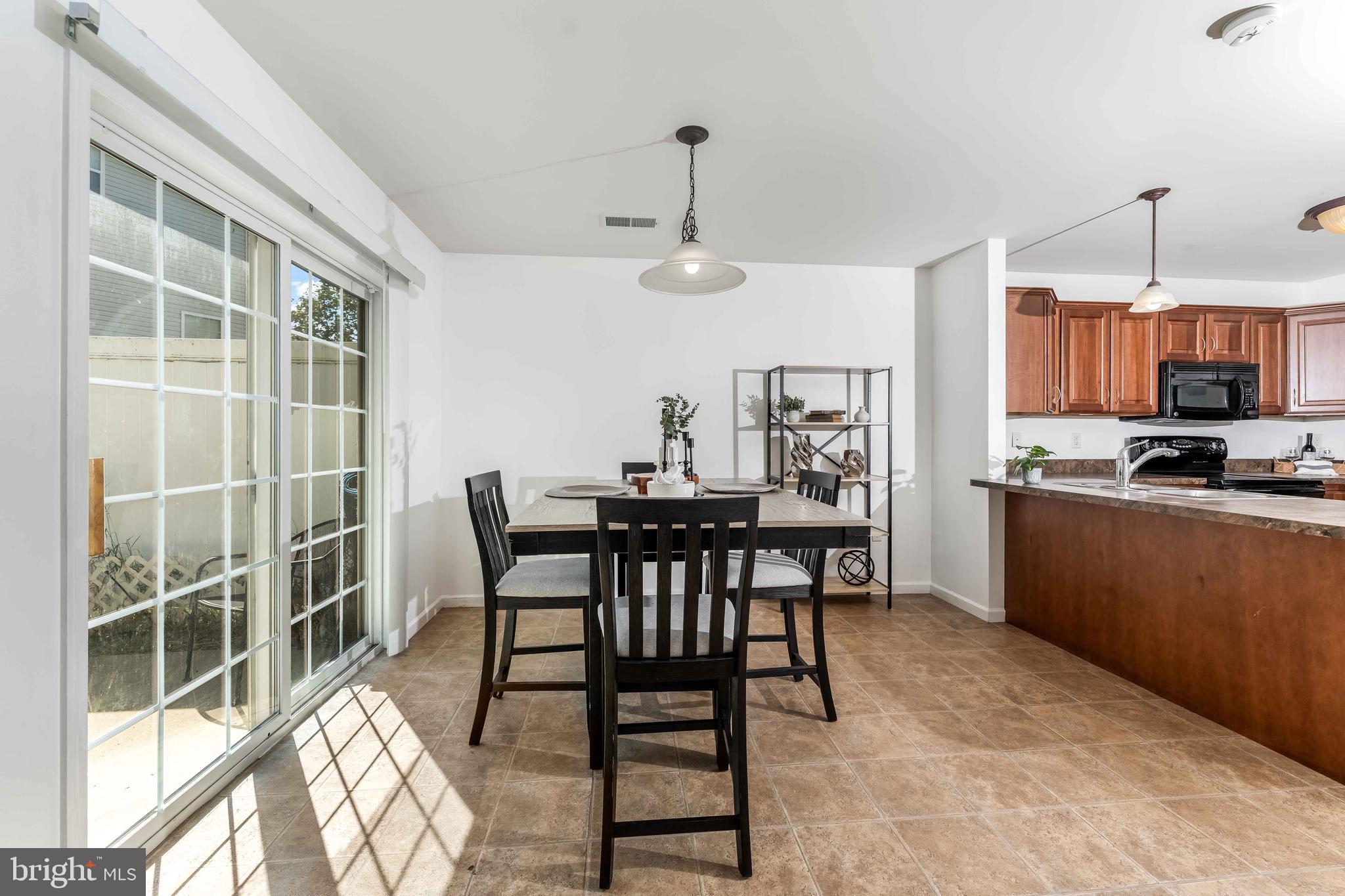 WINDING OAKS - Residential