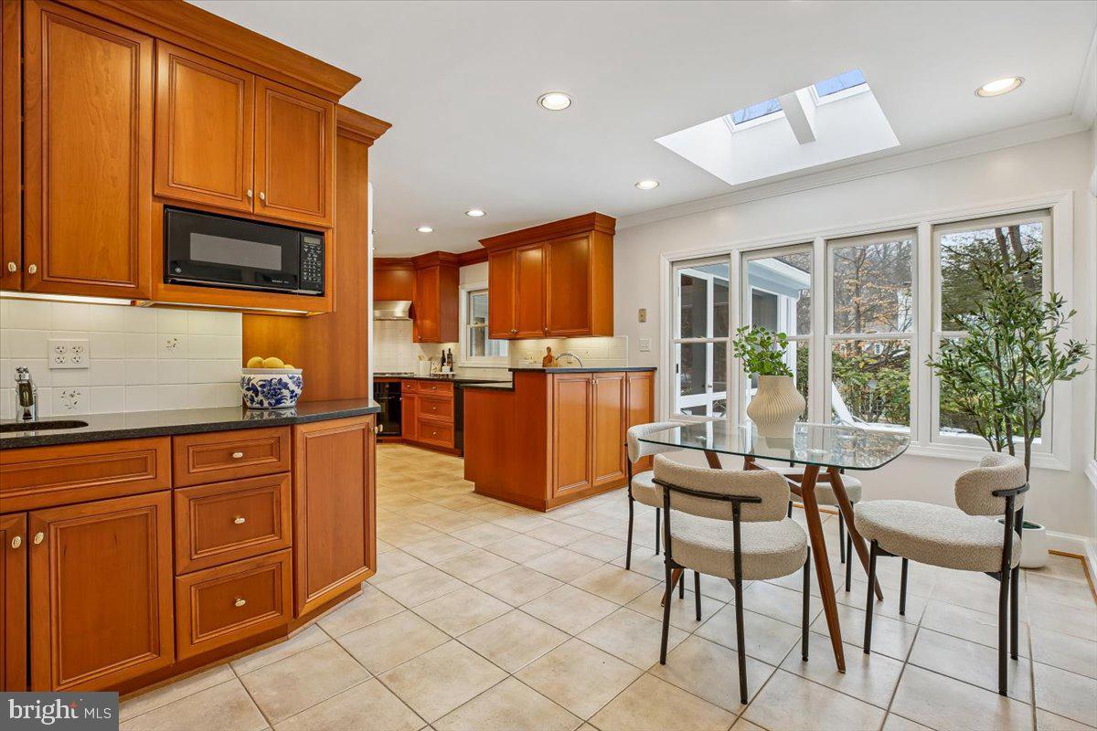 BRADLEY HILLS GROVE - Residential