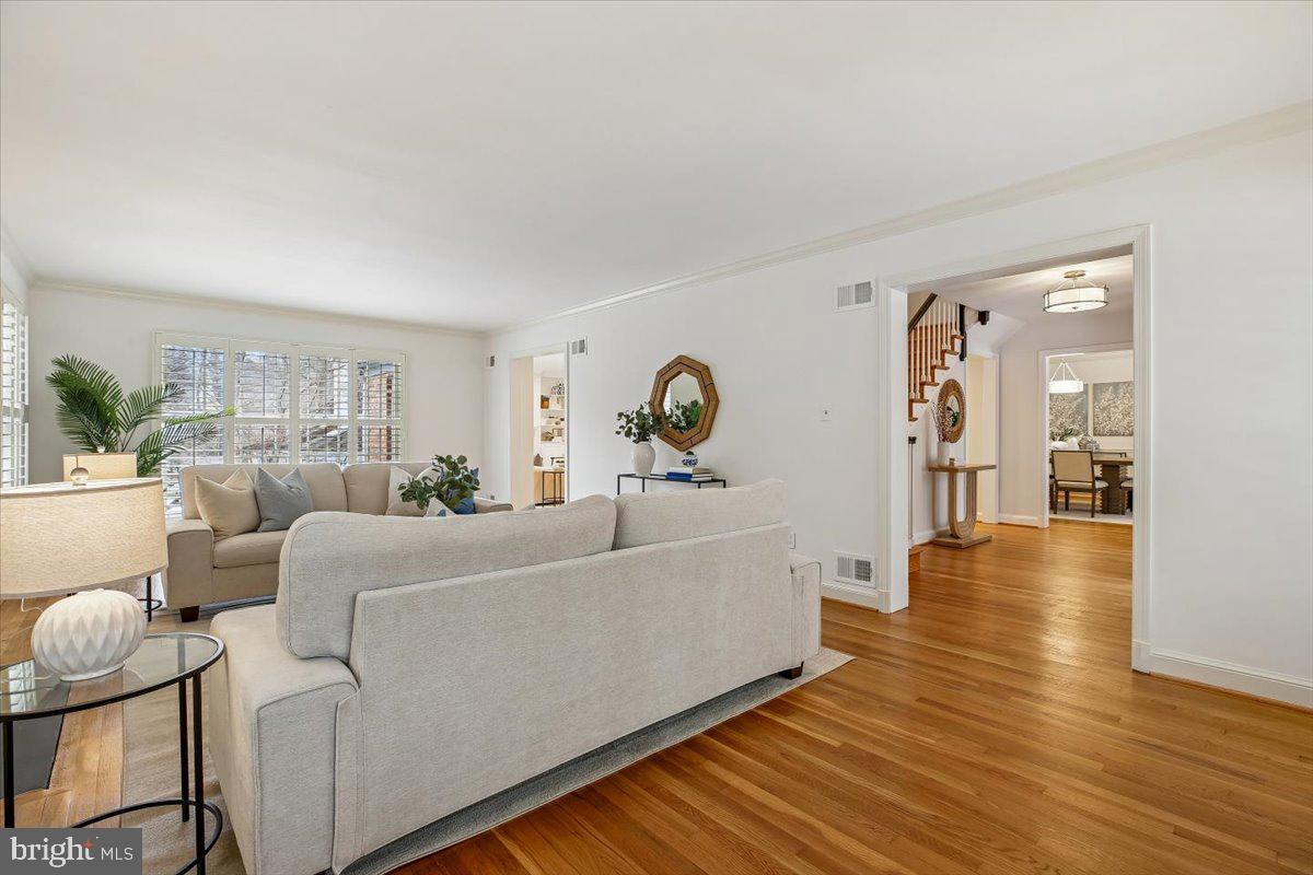 BRADLEY HILLS GROVE - Residential