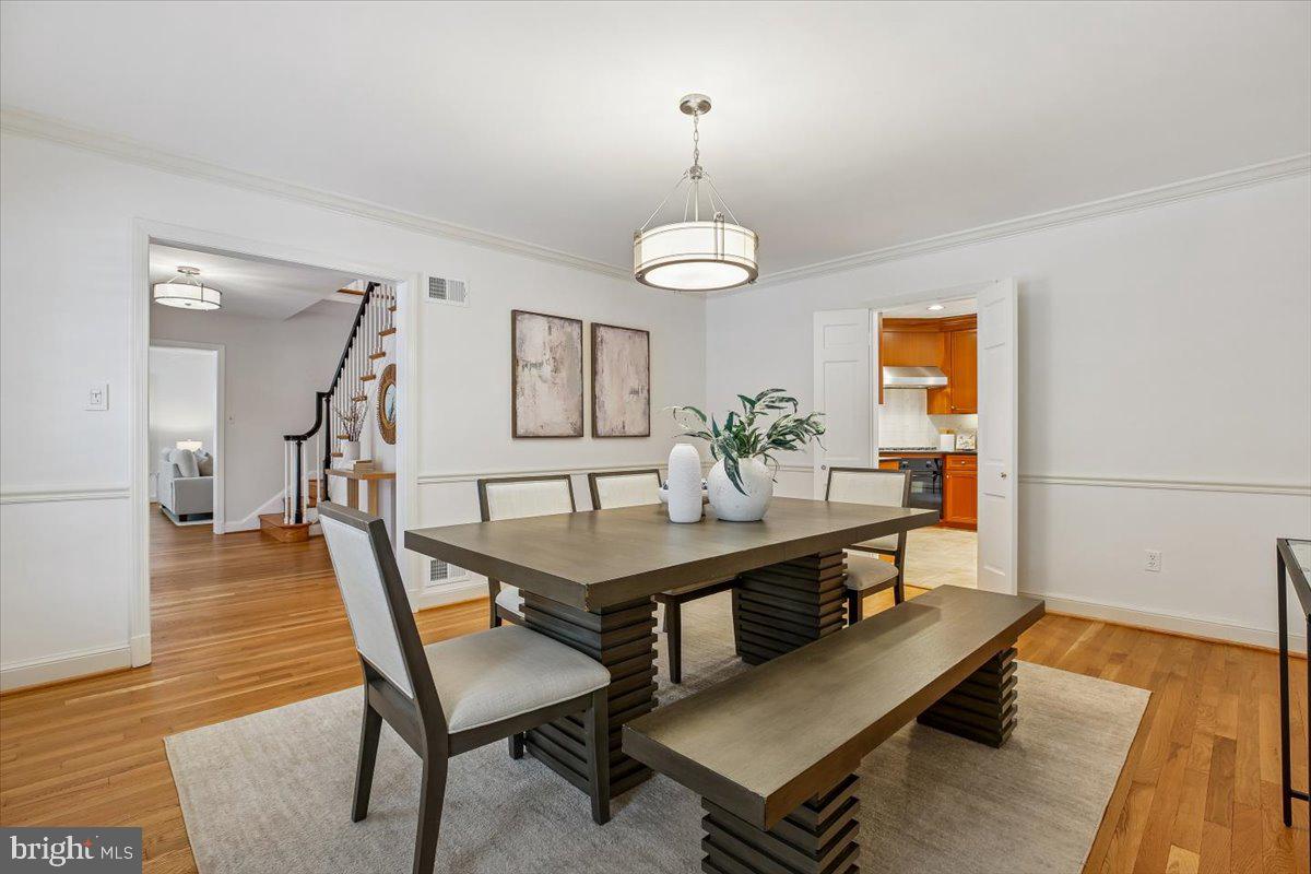 BRADLEY HILLS GROVE - Residential