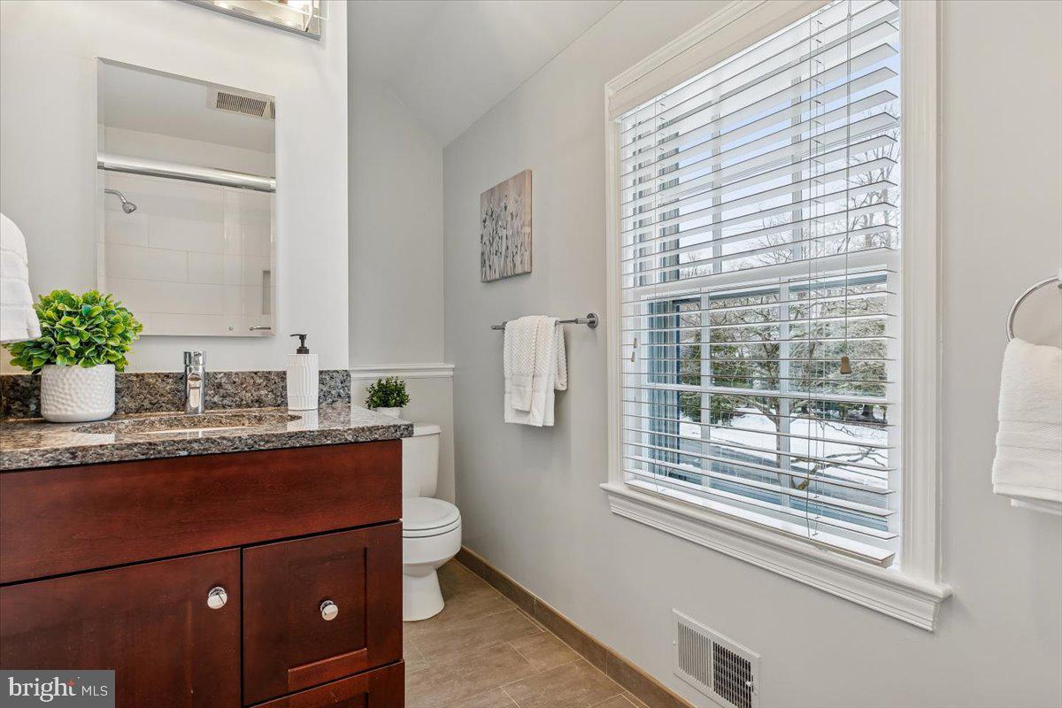 BRADLEY HILLS GROVE - Residential