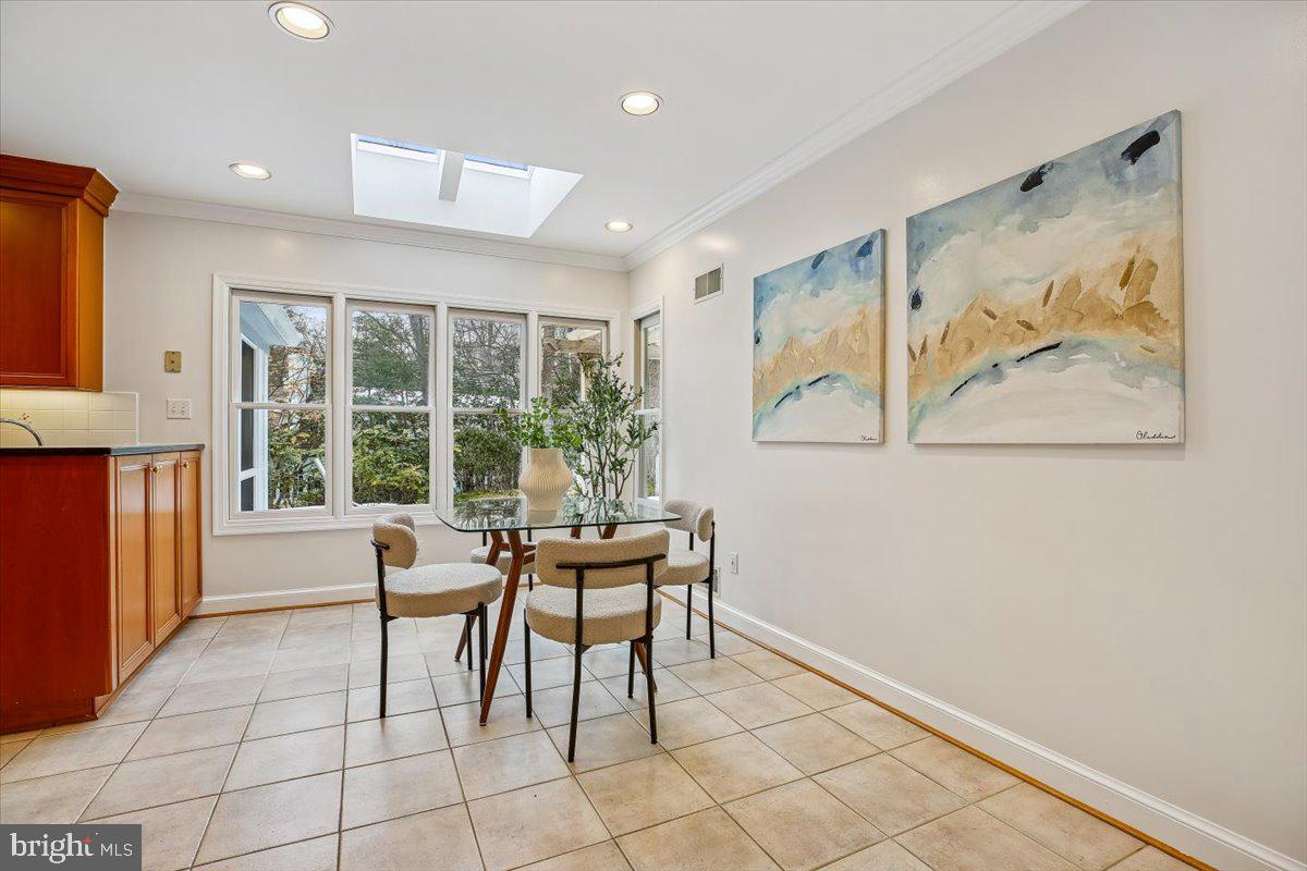 BRADLEY HILLS GROVE - Residential