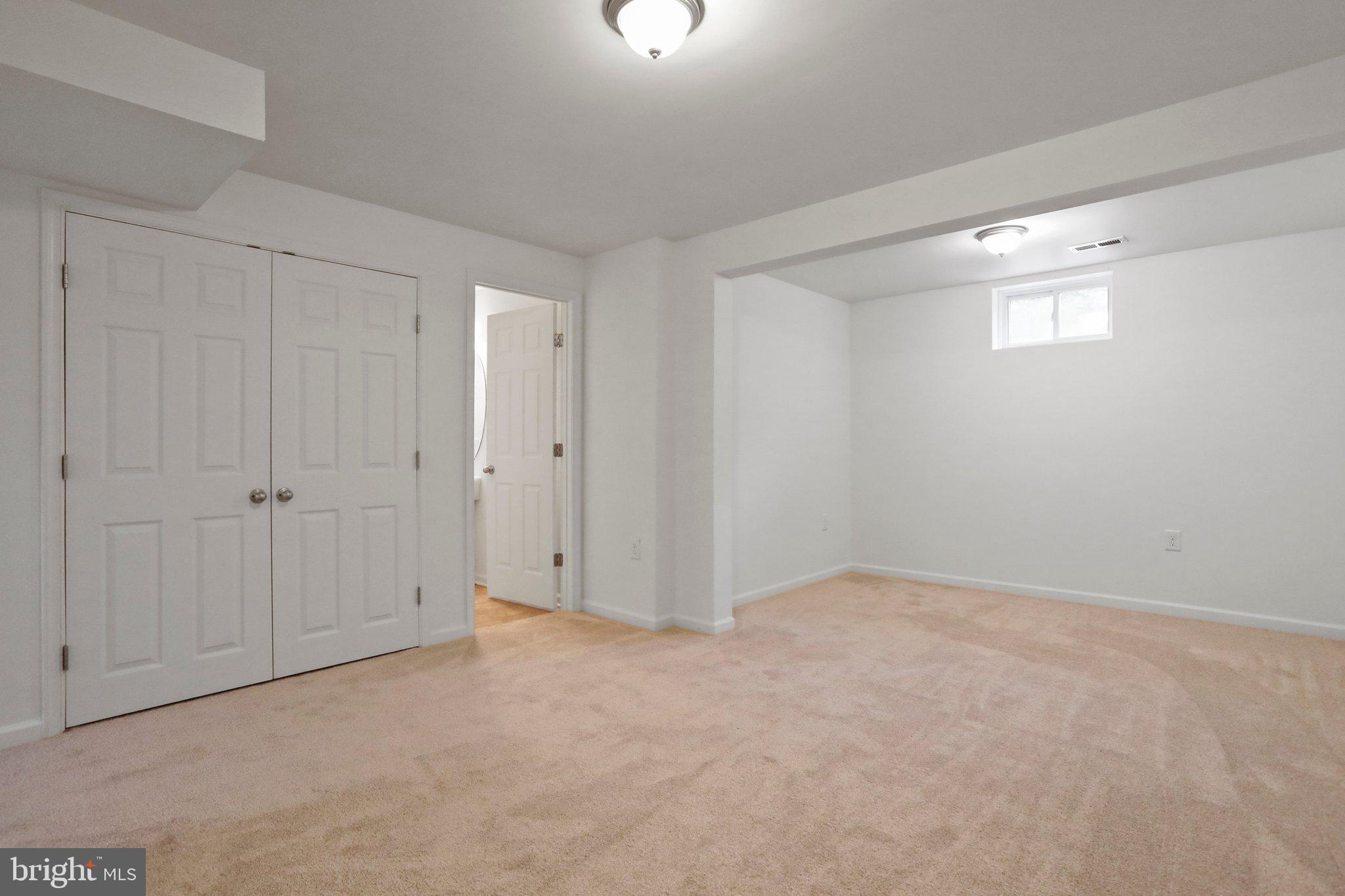 MANOR PARK - Residential