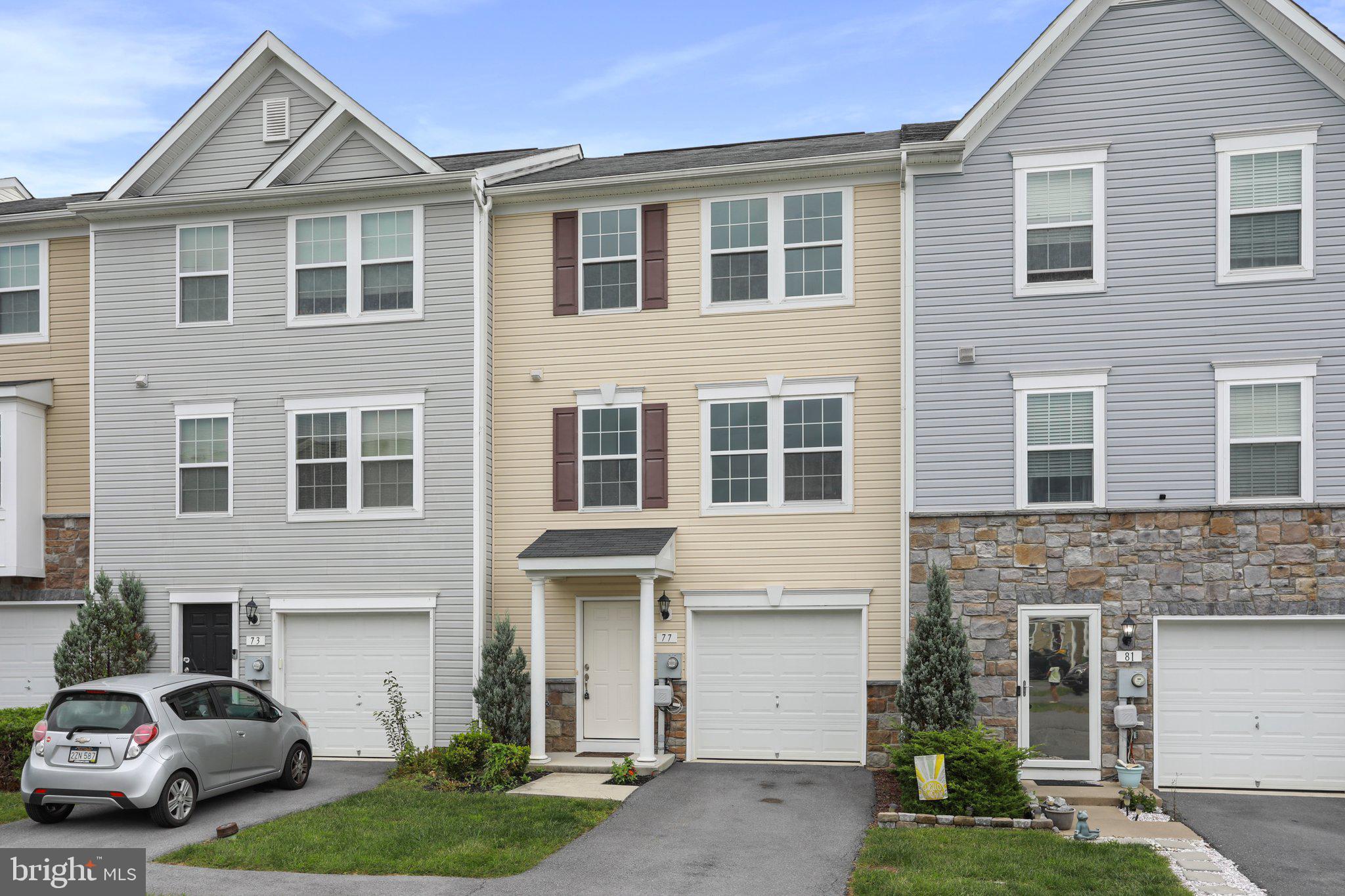 MANOR PARK - Residential