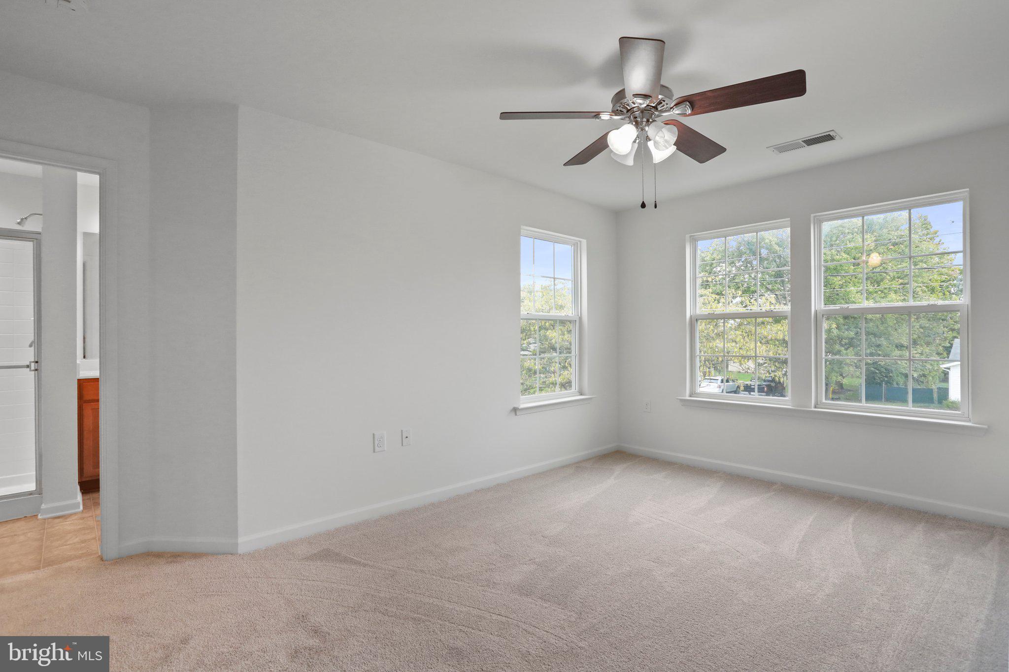 MANOR PARK - Residential