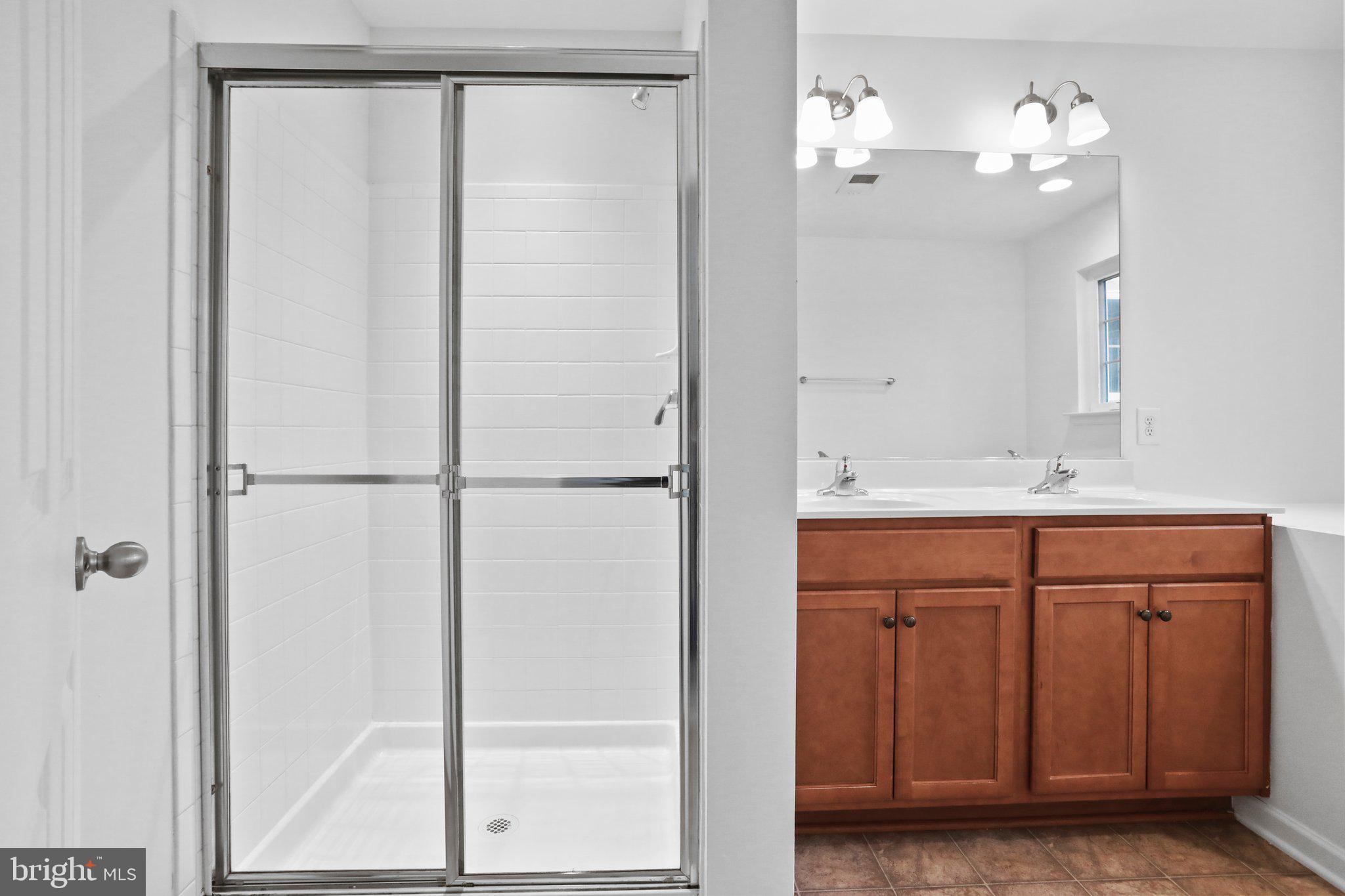 MANOR PARK - Residential