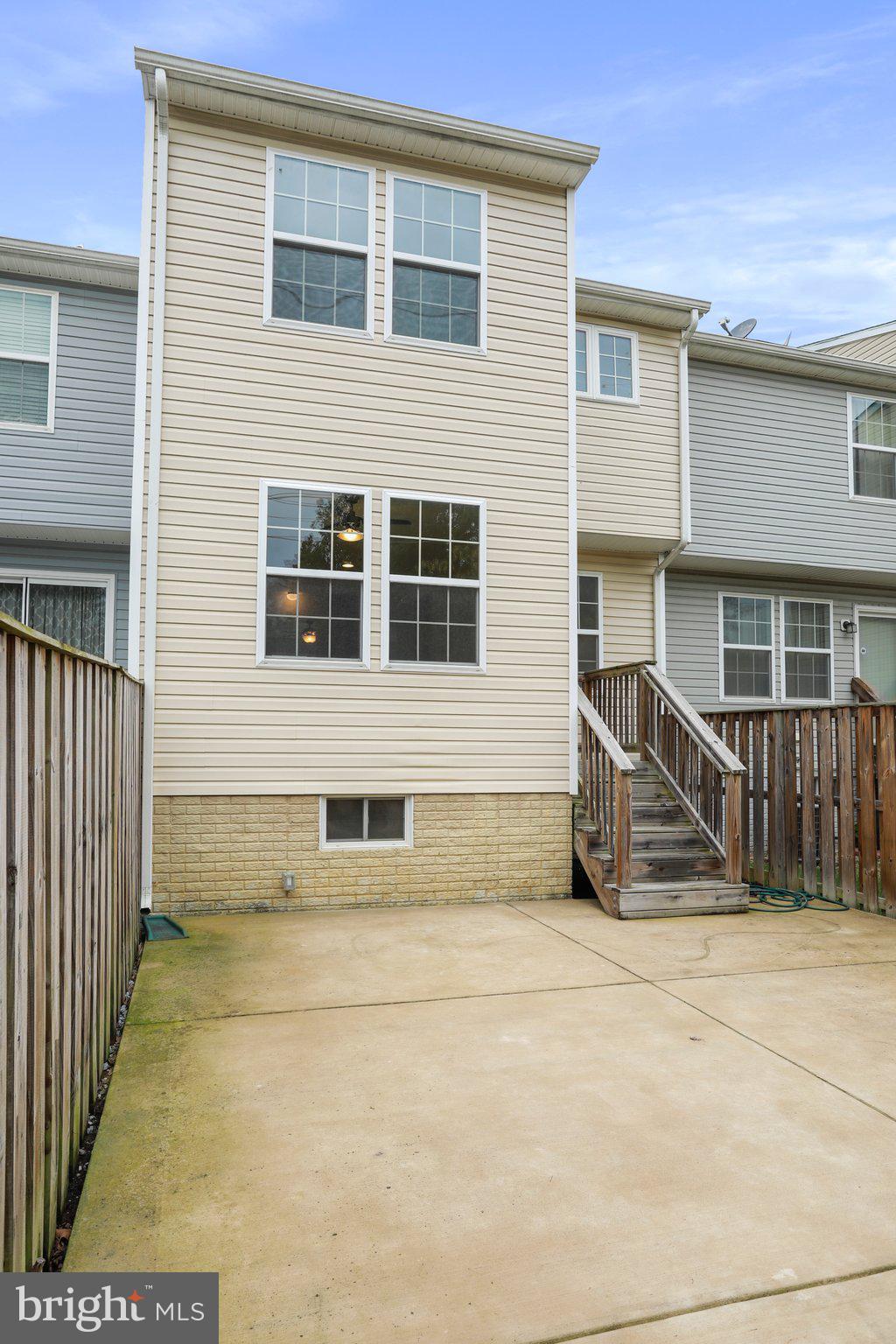 MANOR PARK - Residential