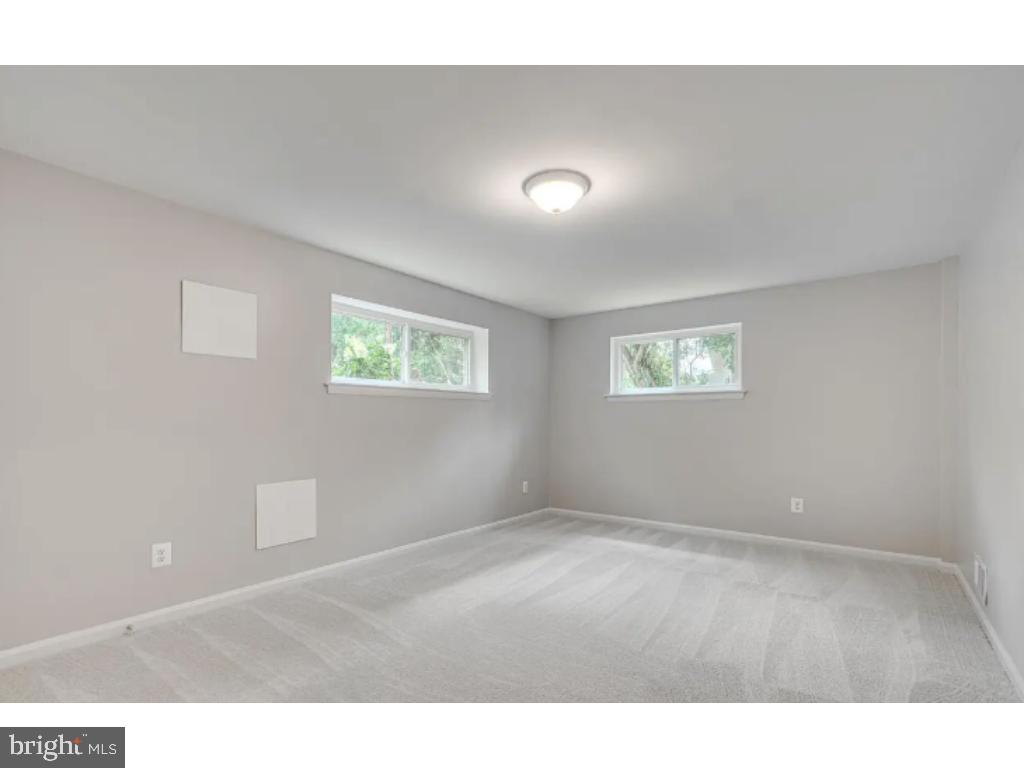 CONN AVE PARK - Residential Lease