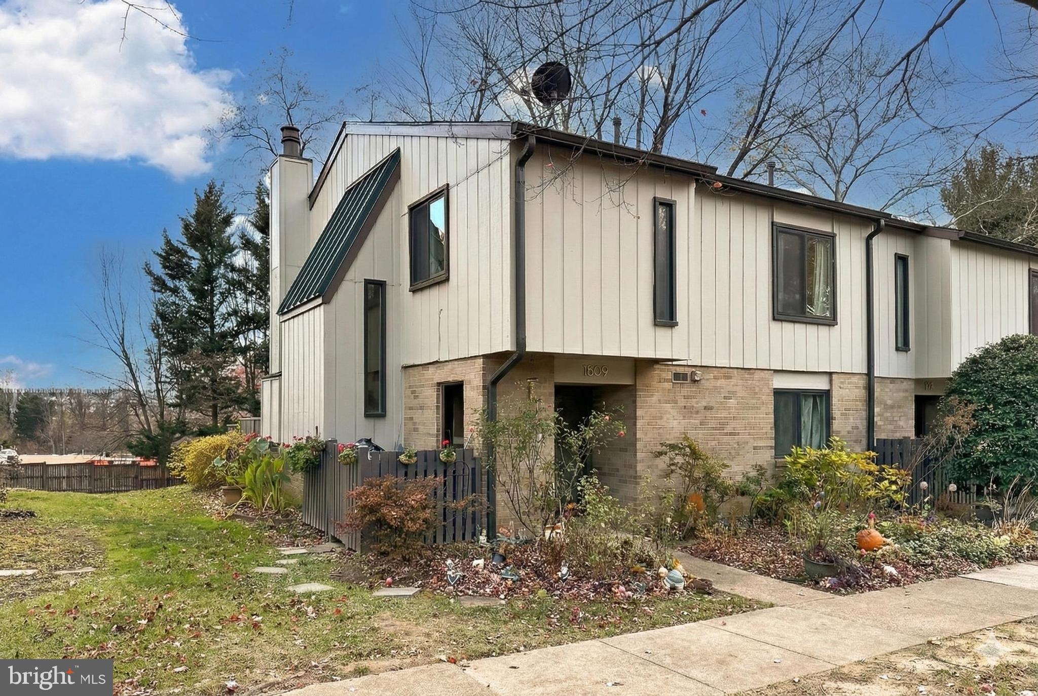 1809 IVY OAK SQUARE 61