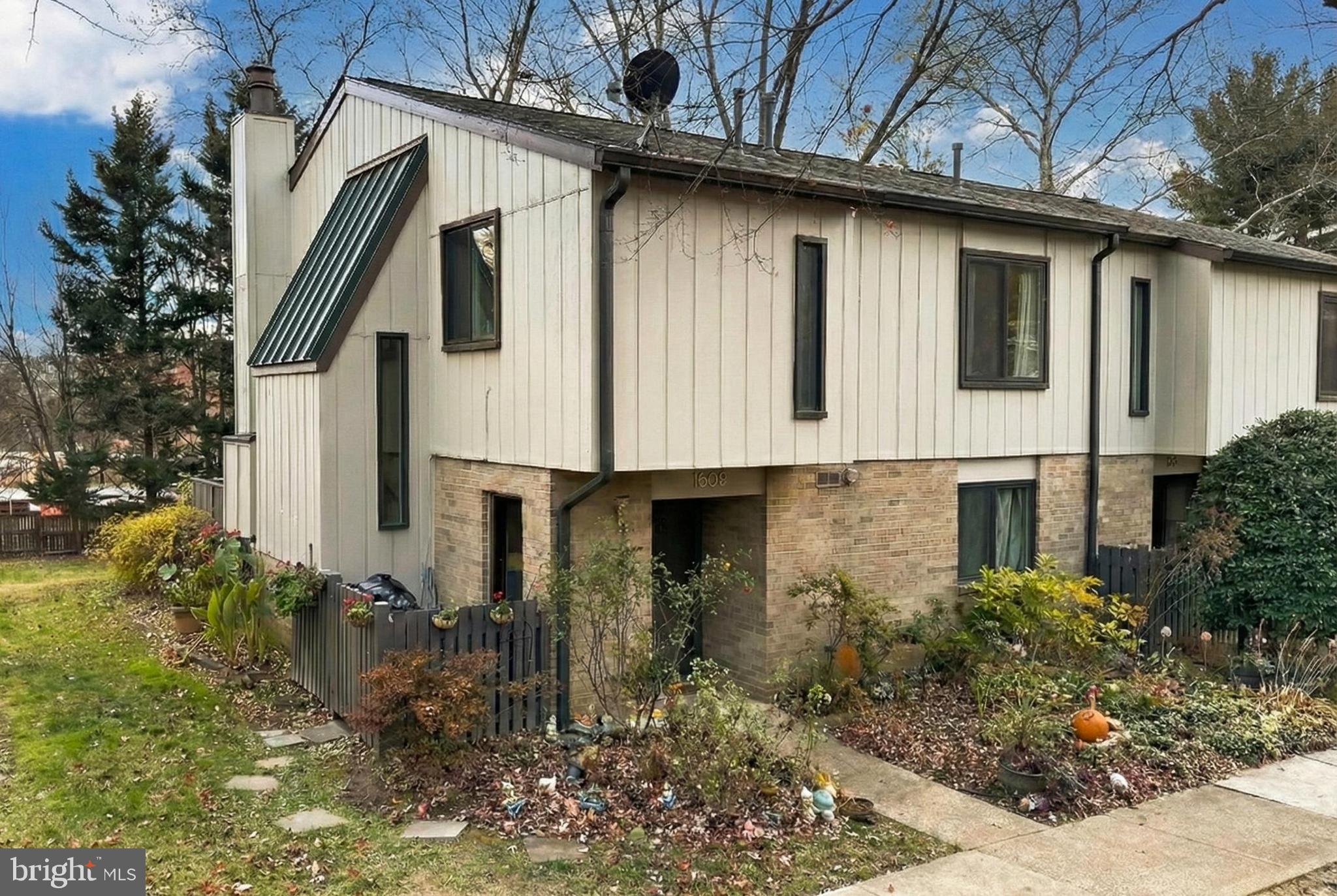 1809 IVY OAK SQUARE 61