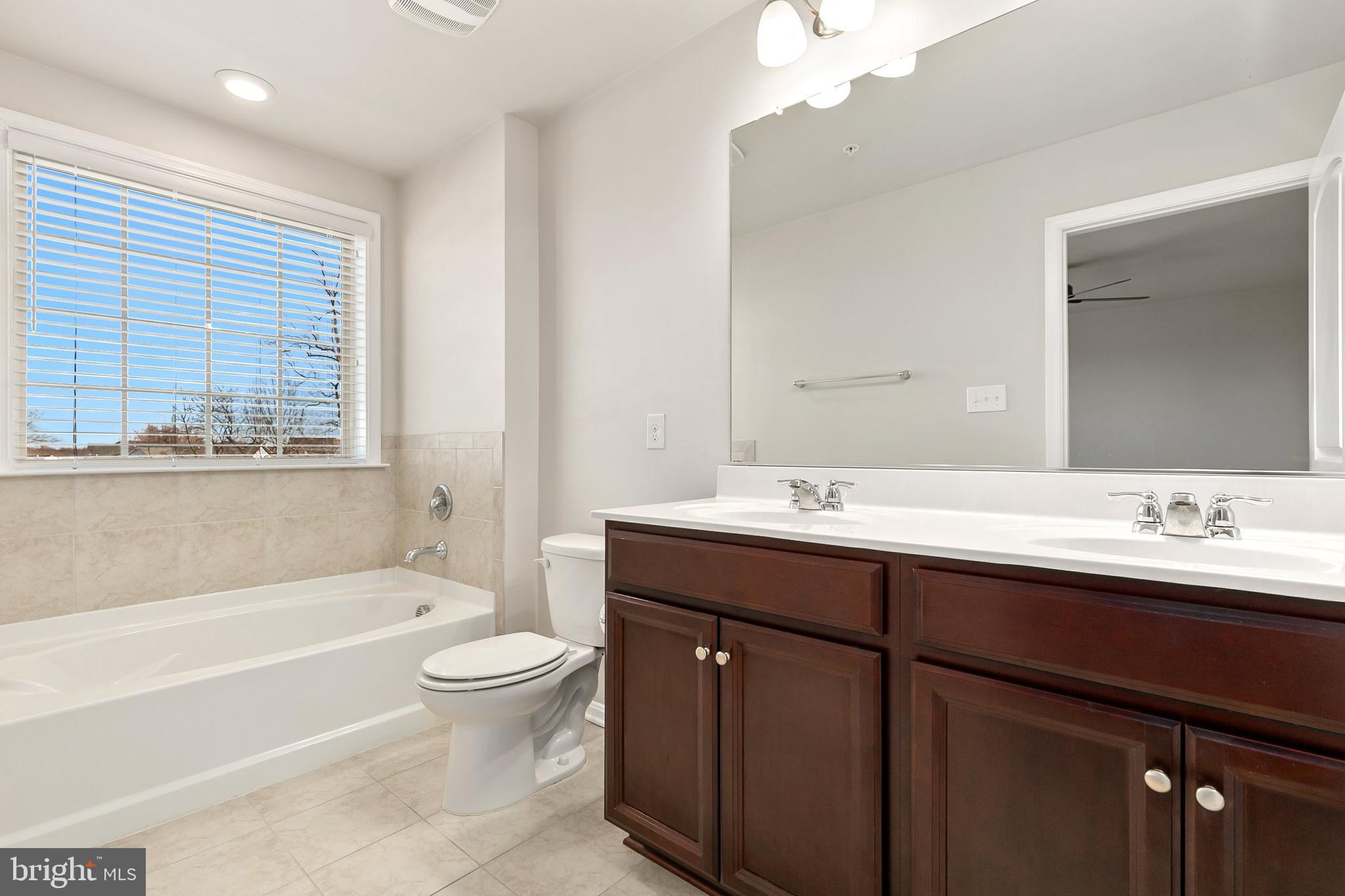 WOODMORE TOWNE CENTRE - Residential