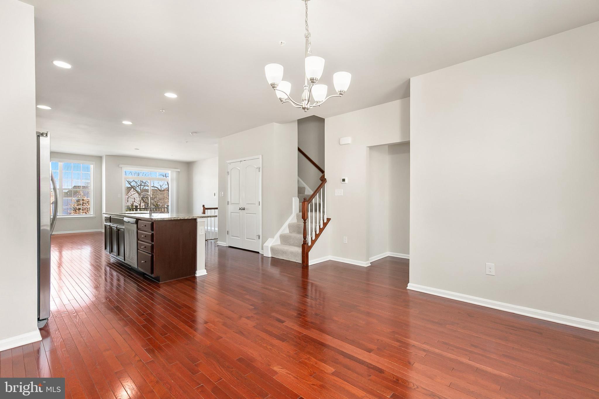 WOODMORE TOWNE CENTRE - Residential