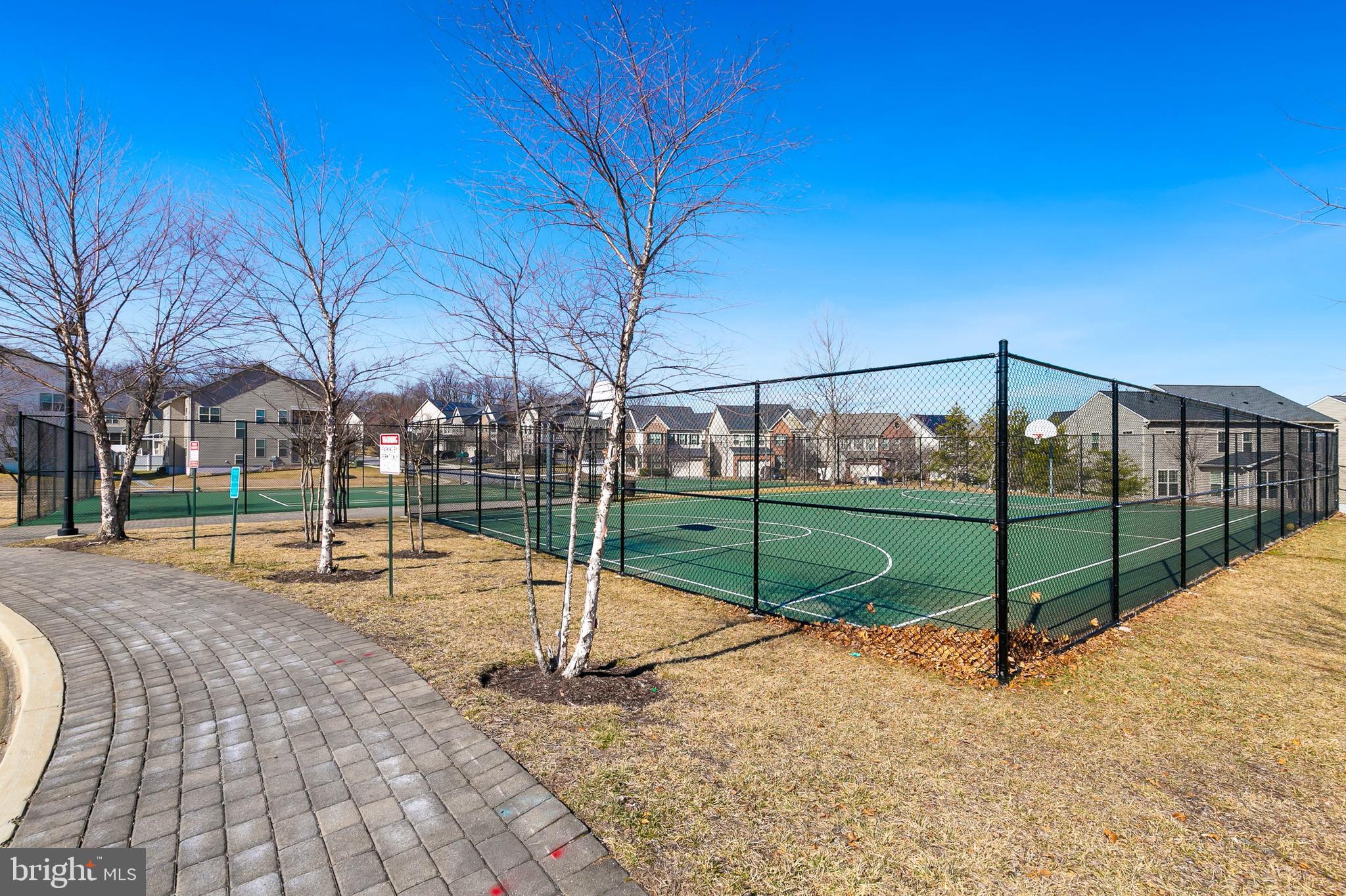 WOODMORE TOWNE CENTRE - Residential