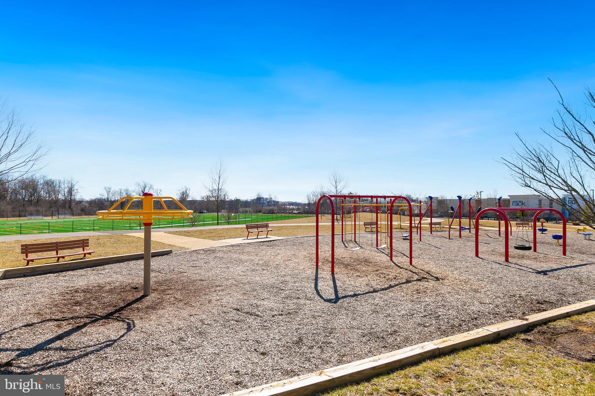 WOODMORE TOWNE CENTRE - Residential