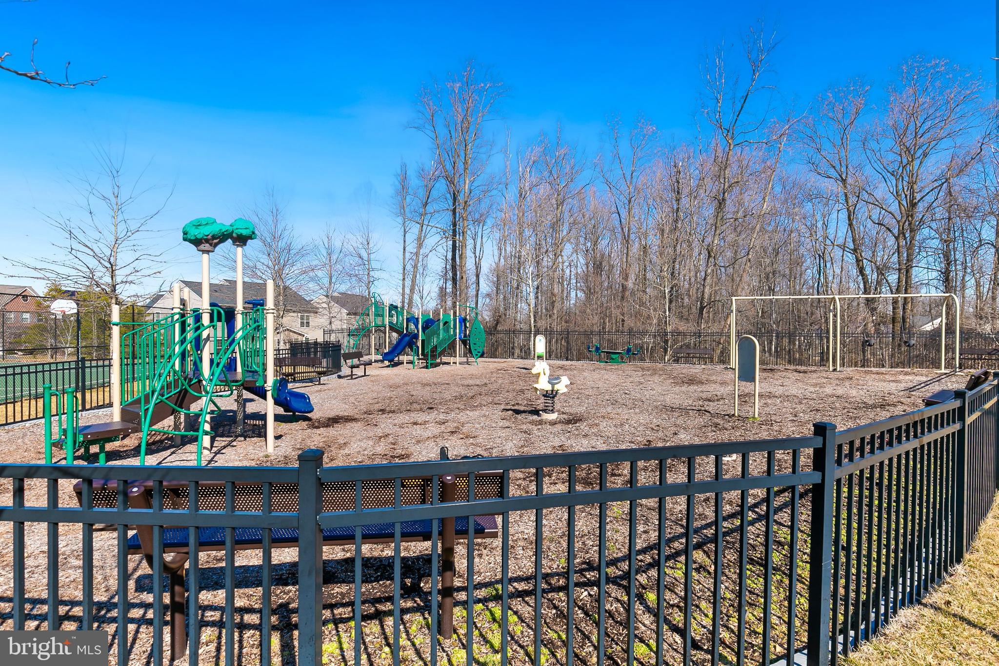 WOODMORE TOWNE CENTRE - Residential