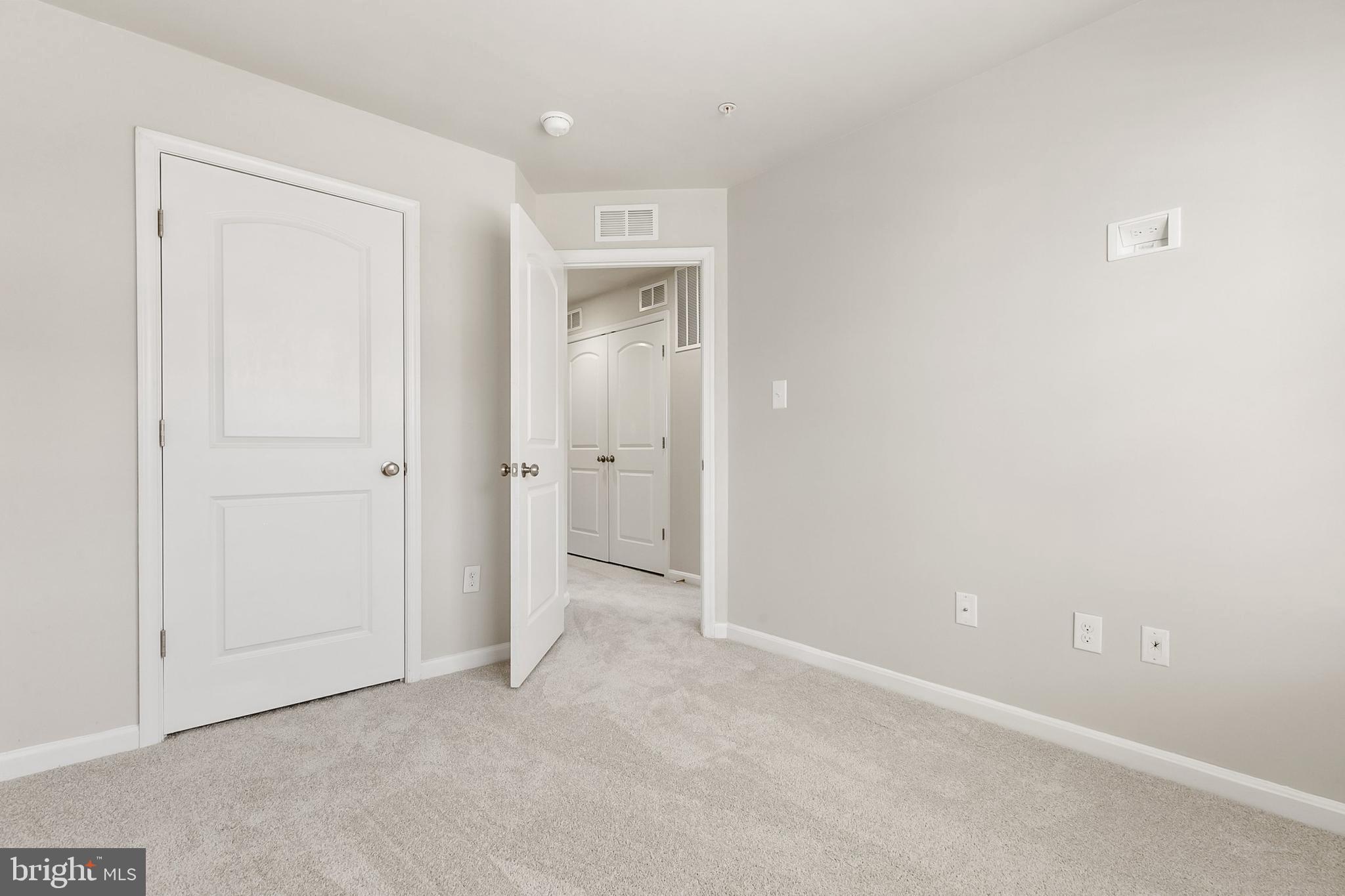 WOODMORE TOWNE CENTRE - Residential