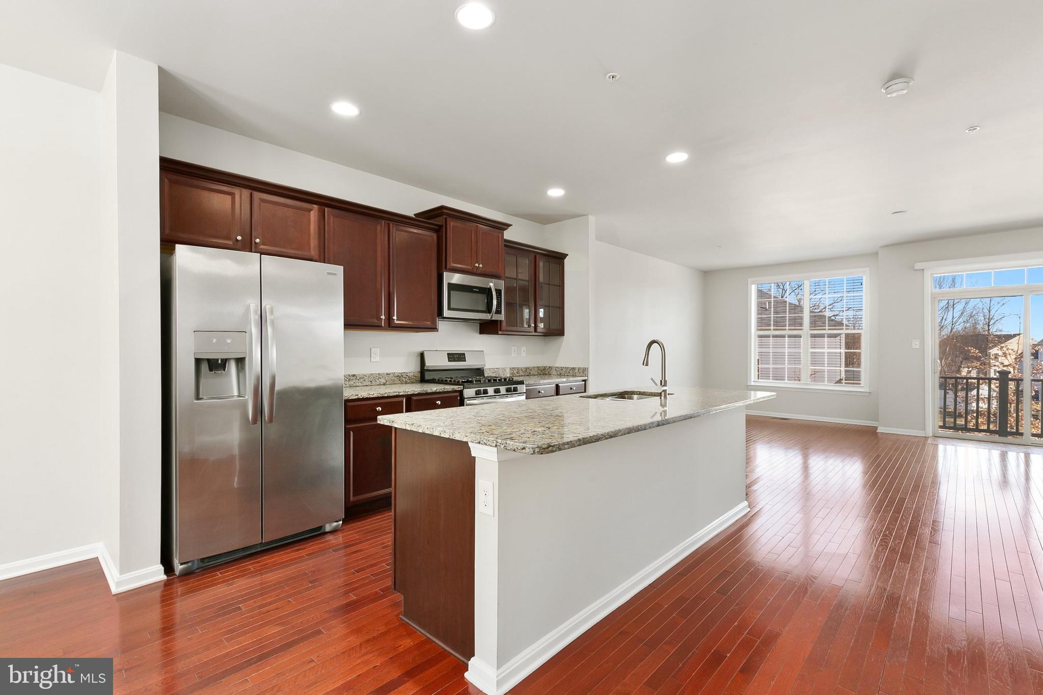 WOODMORE TOWNE CENTRE - Residential