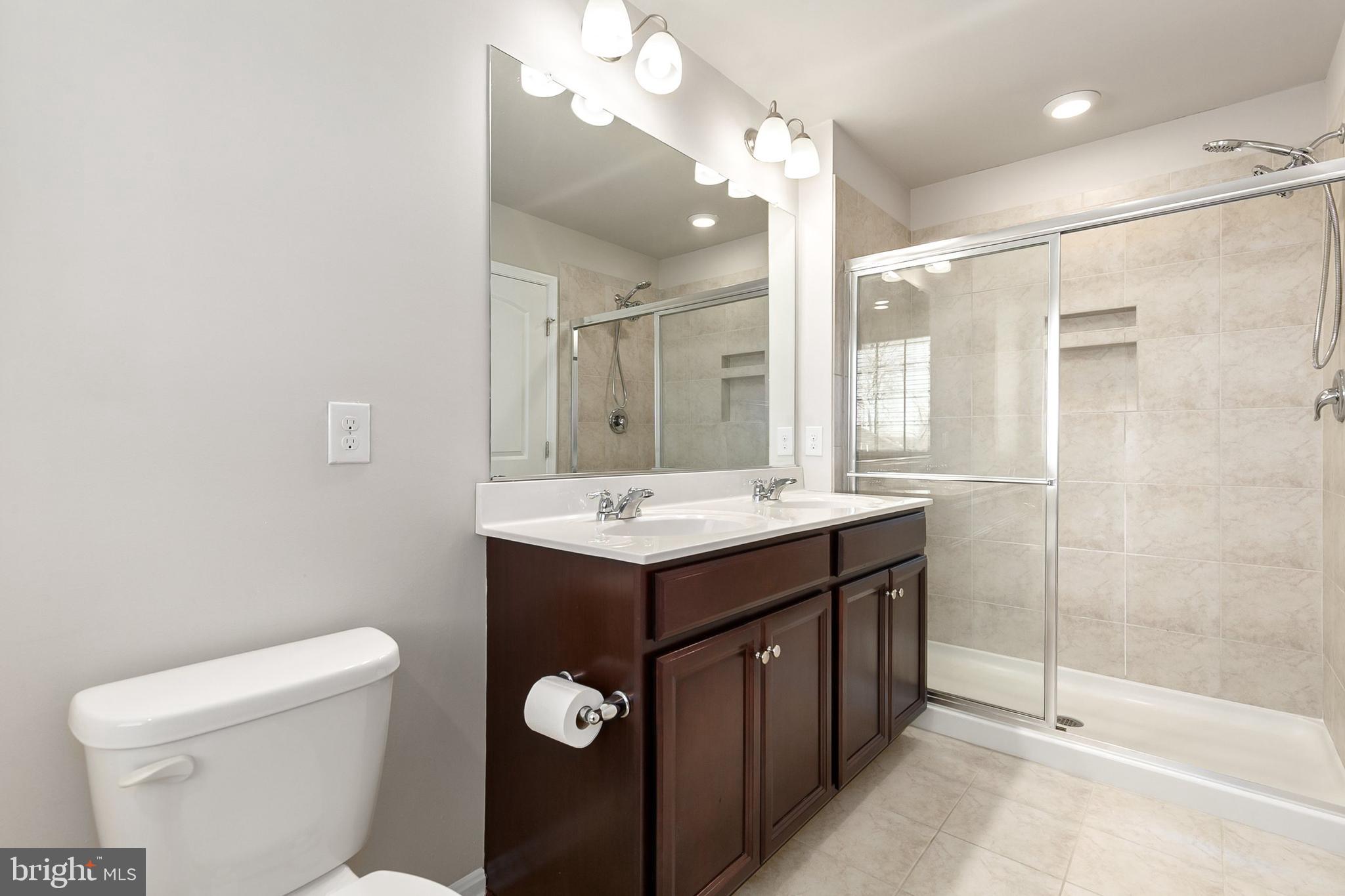 WOODMORE TOWNE CENTRE - Residential