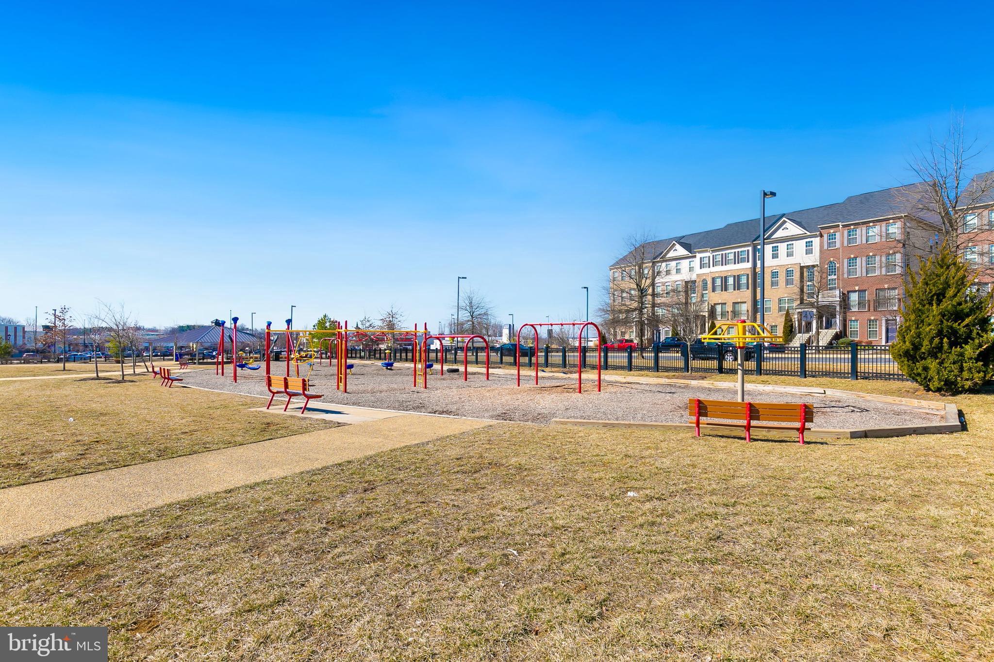 WOODMORE TOWNE CENTRE - Residential