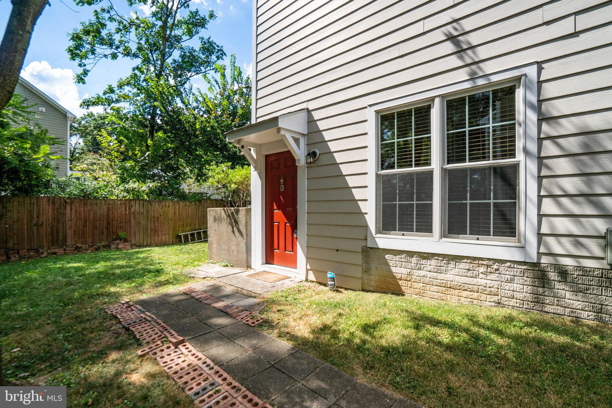 2056 S SHIRLINGTON ROAD B