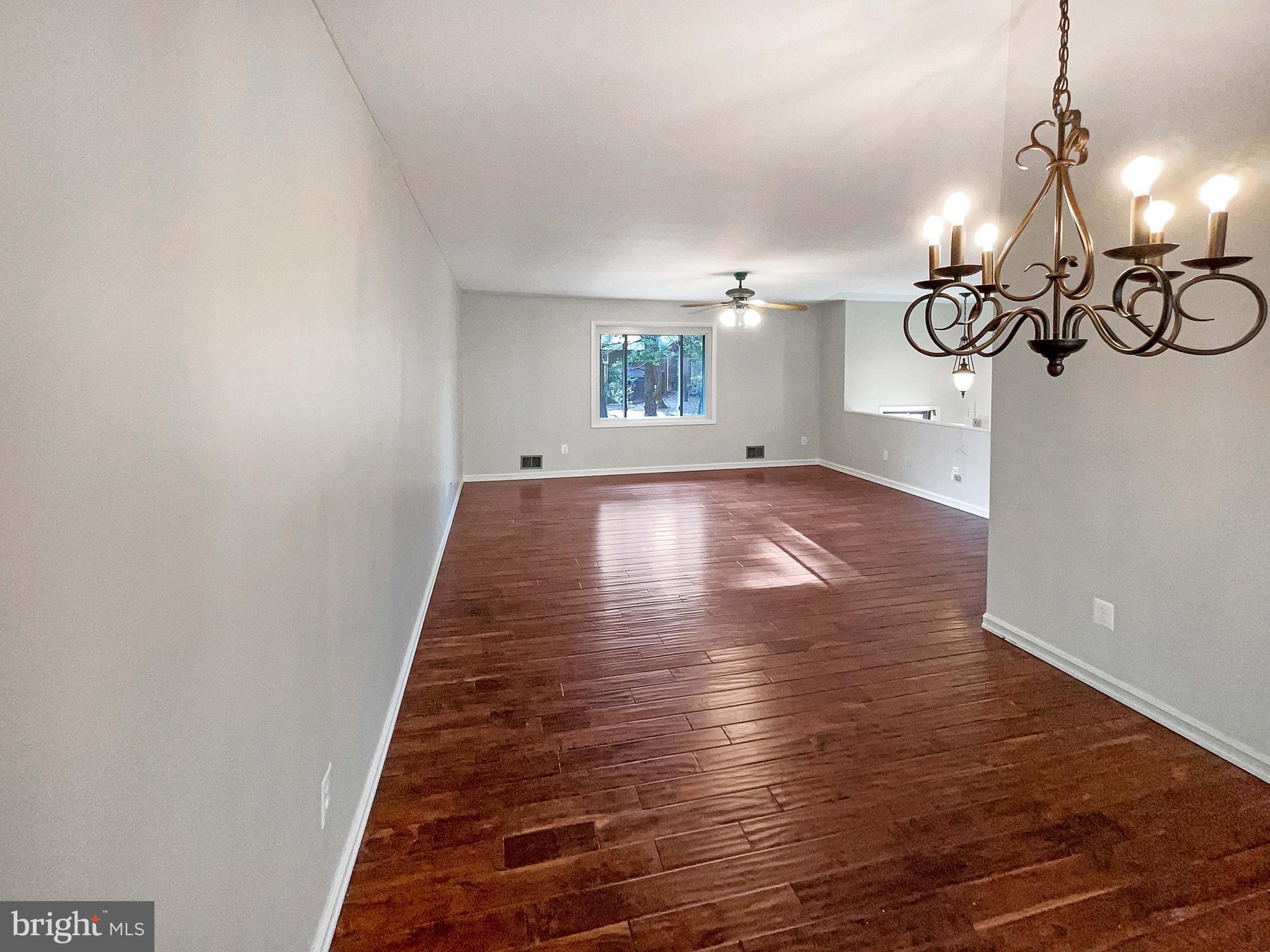 OAK RIDGE ESTATES - Residential