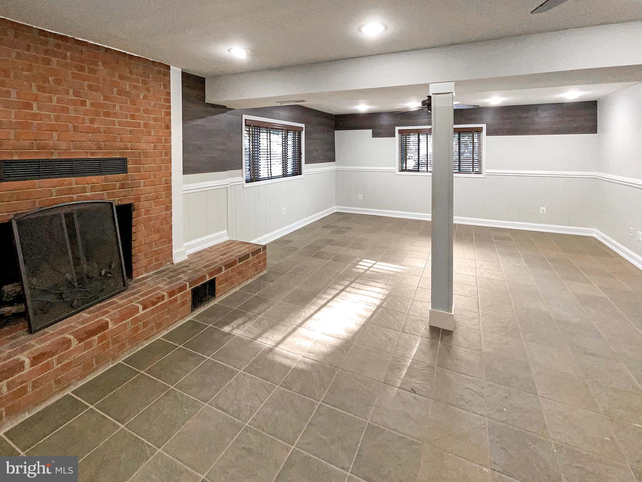 OAK RIDGE ESTATES - Residential