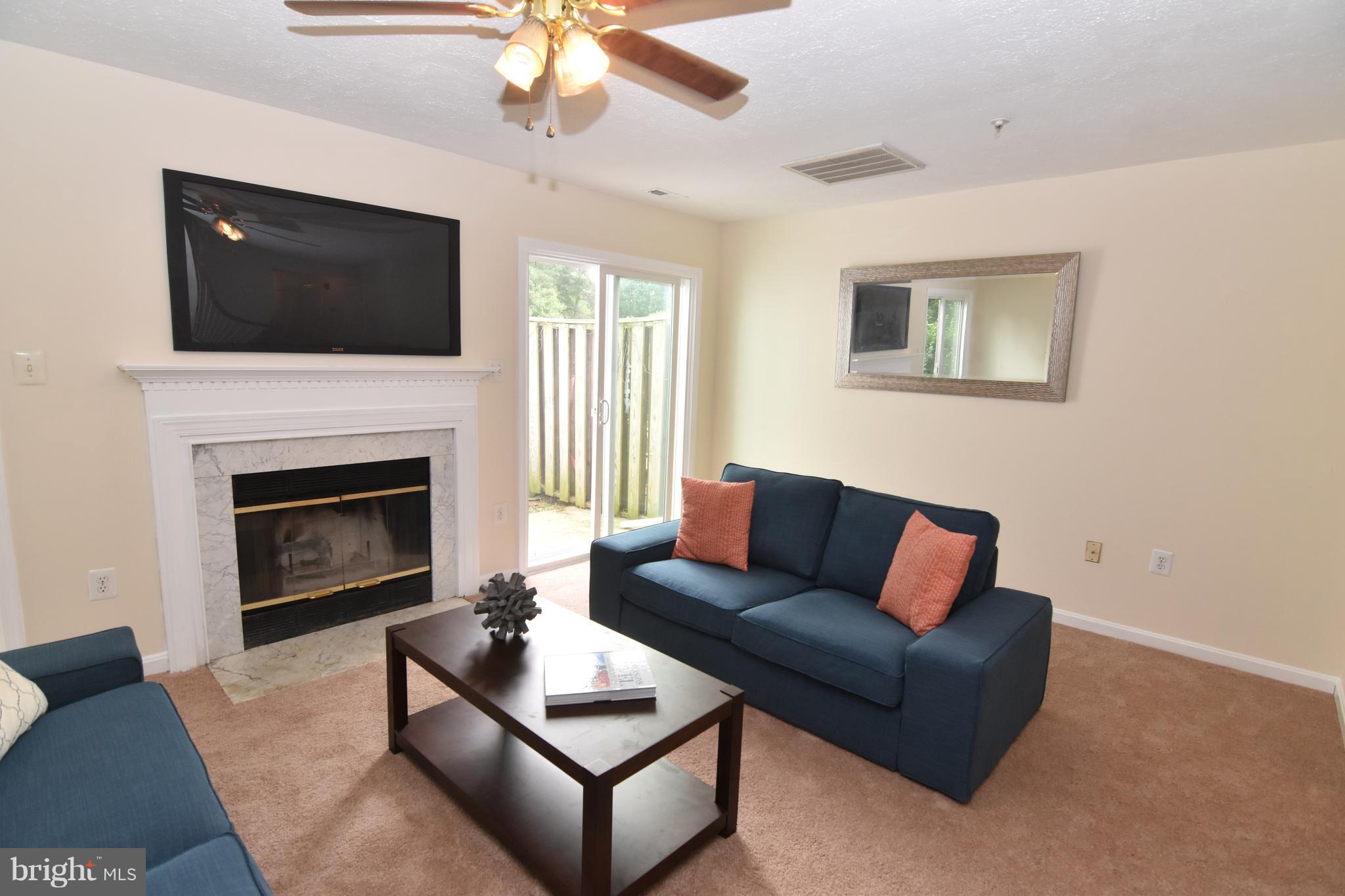 PICKETTS HARBOR - Residential