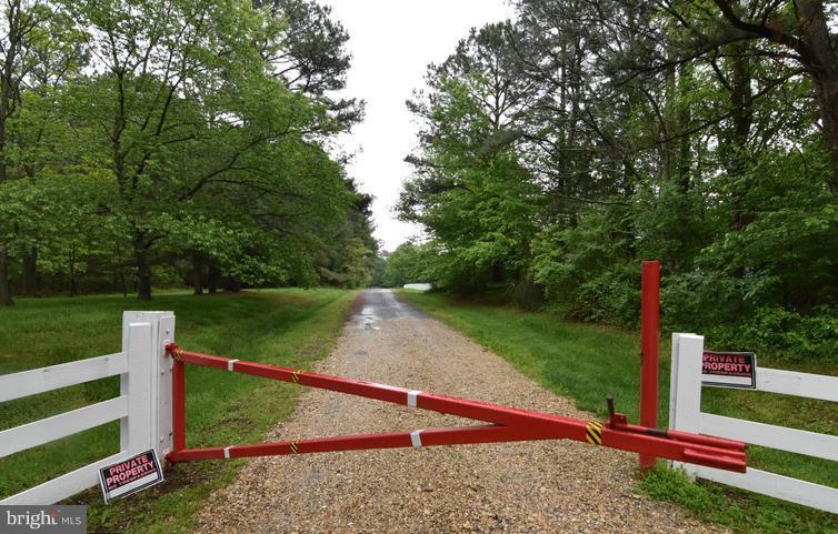 PICKETTS HARBOR - Residential