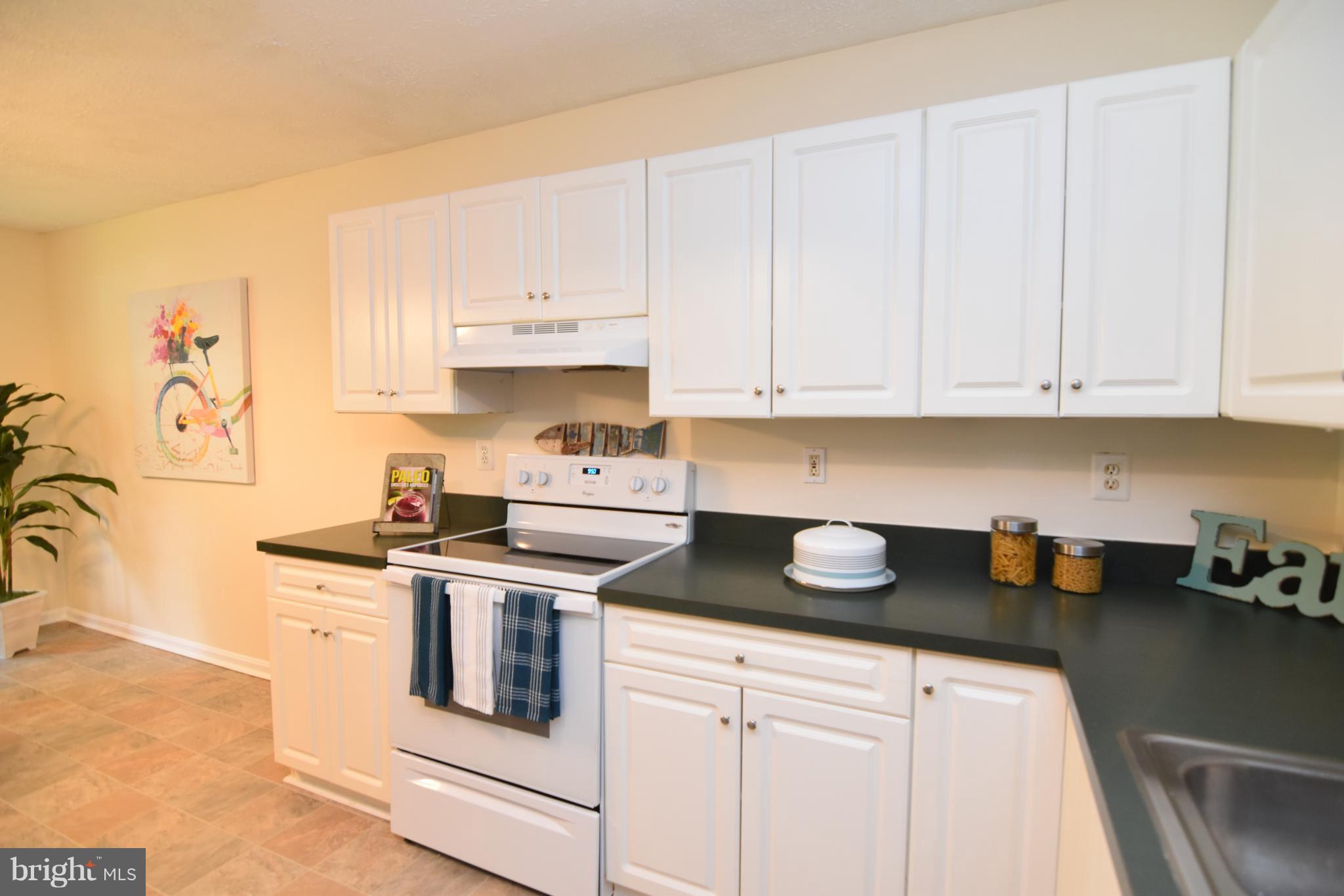 PICKETTS HARBOR - Residential