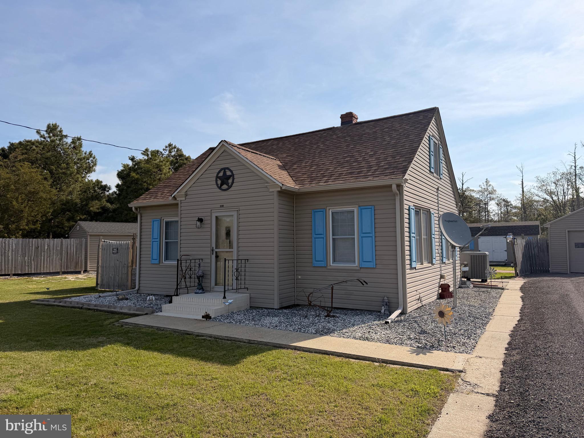 1915 BISHOPS HEAD ROAD