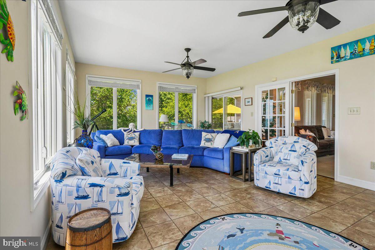 WOODLAND POINT SUB - Residential