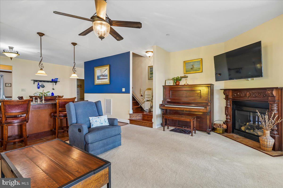 WOODLAND POINT SUB - Residential